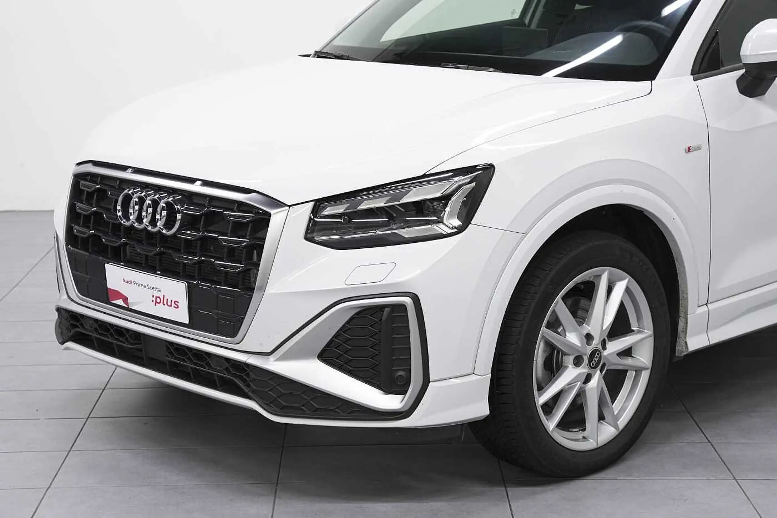 Audi - Q2