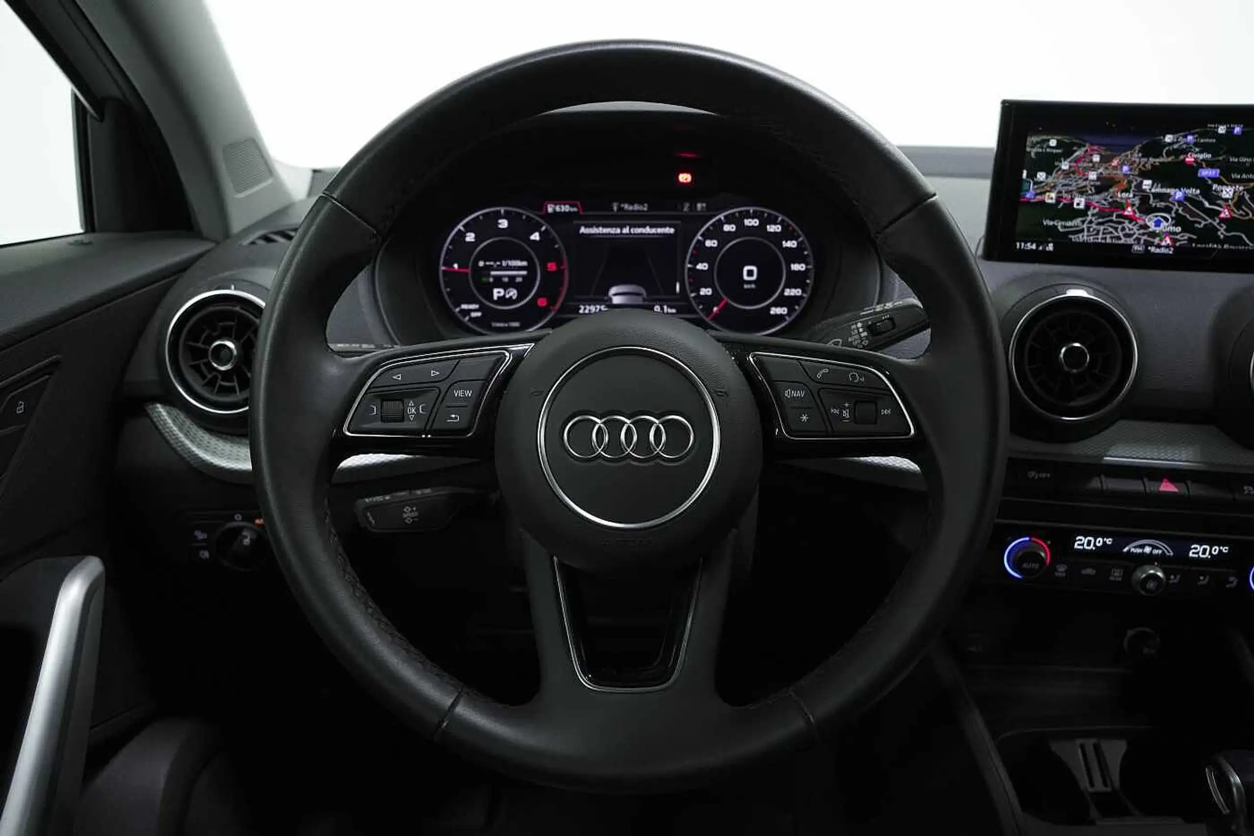 Audi - Q2