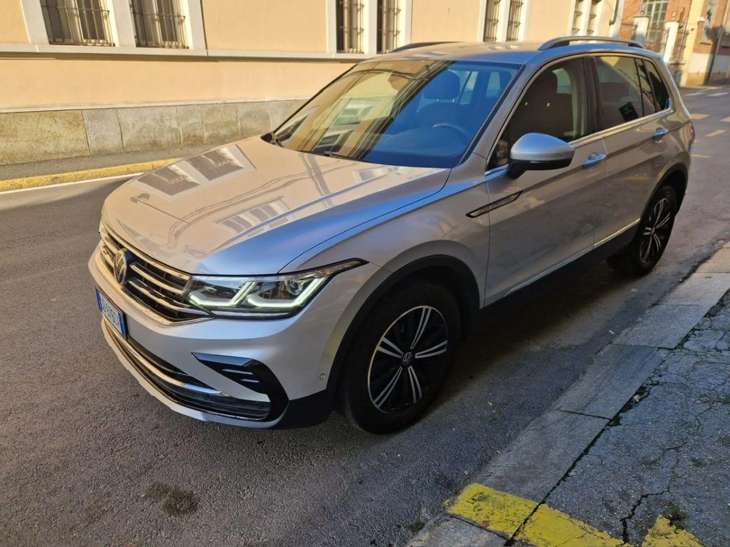 Volkswagen - Tiguan