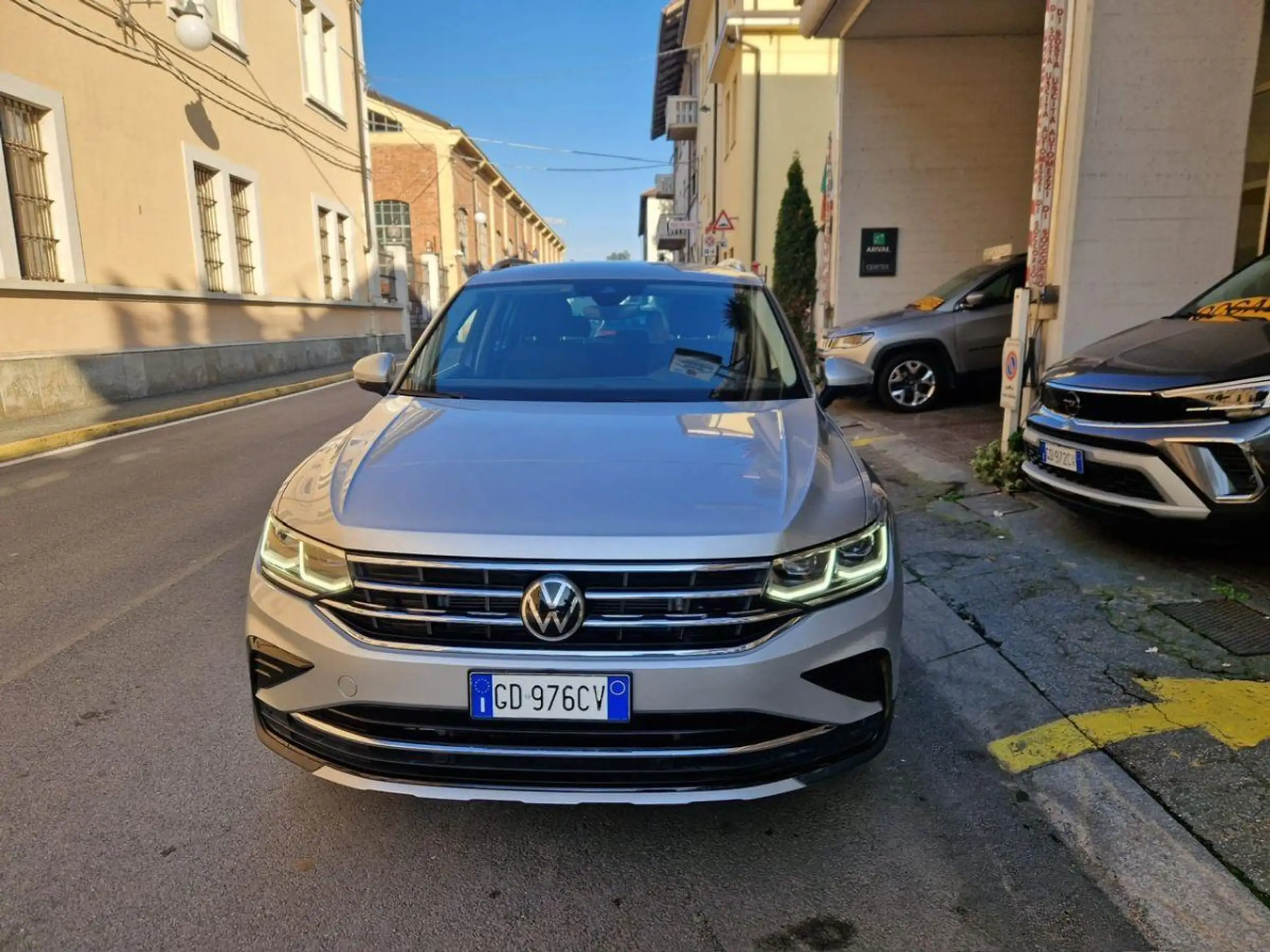 Volkswagen - Tiguan