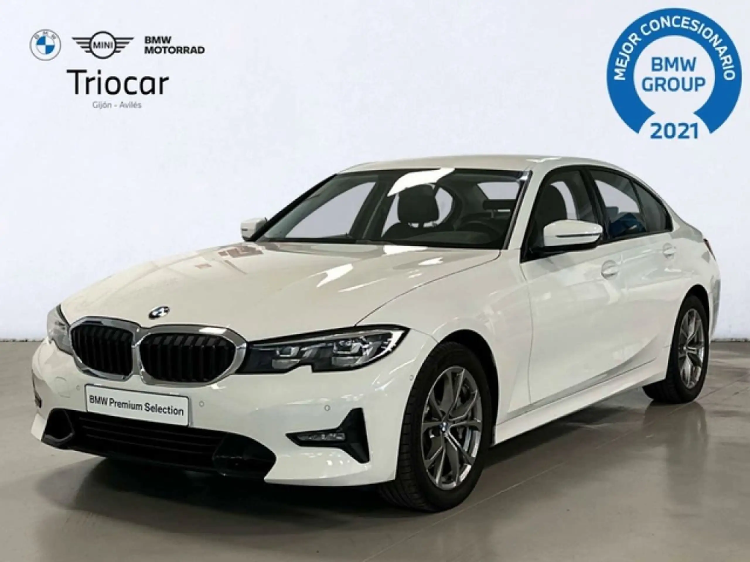 BMW 330 2019