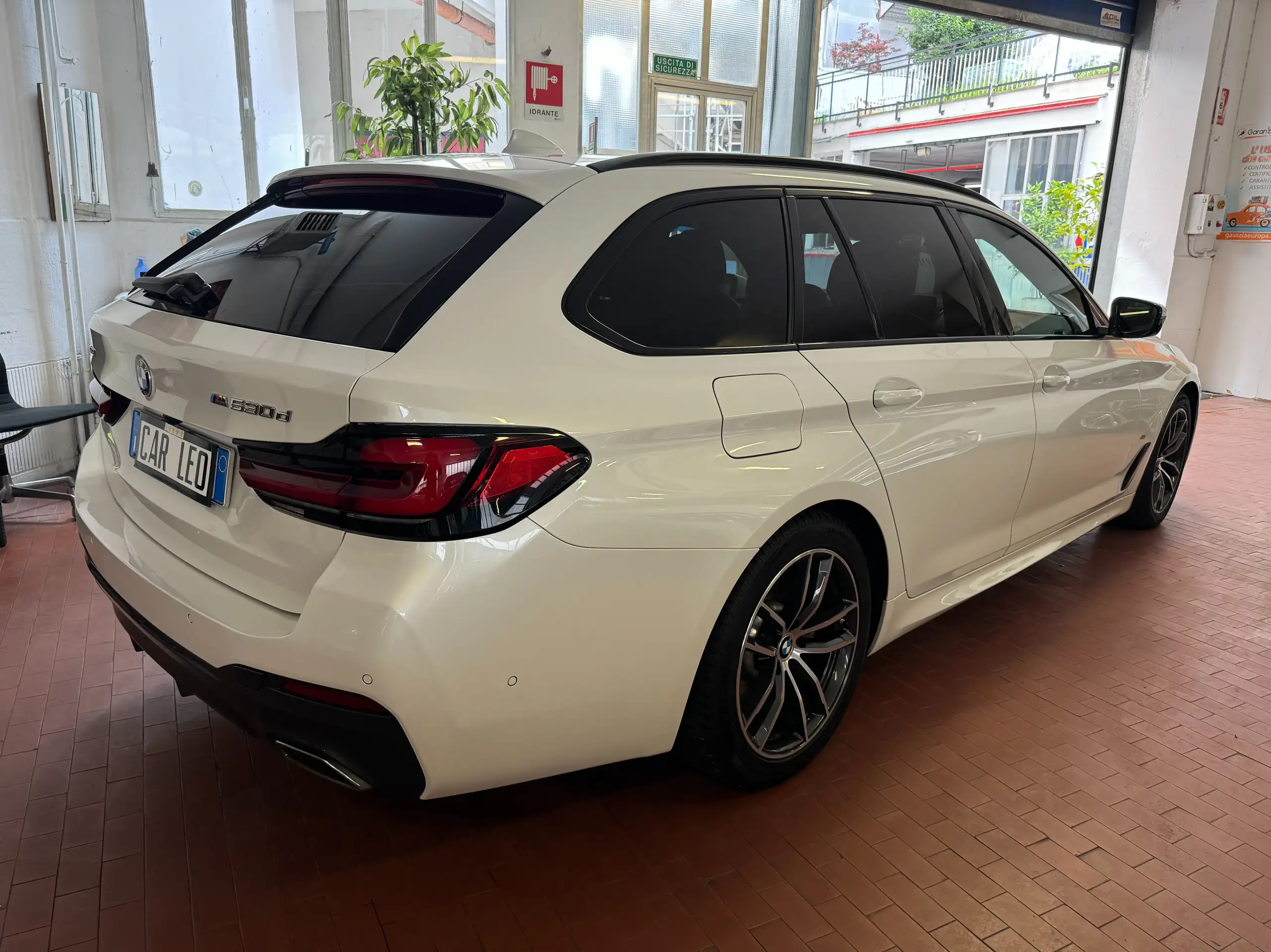 BMW - 530