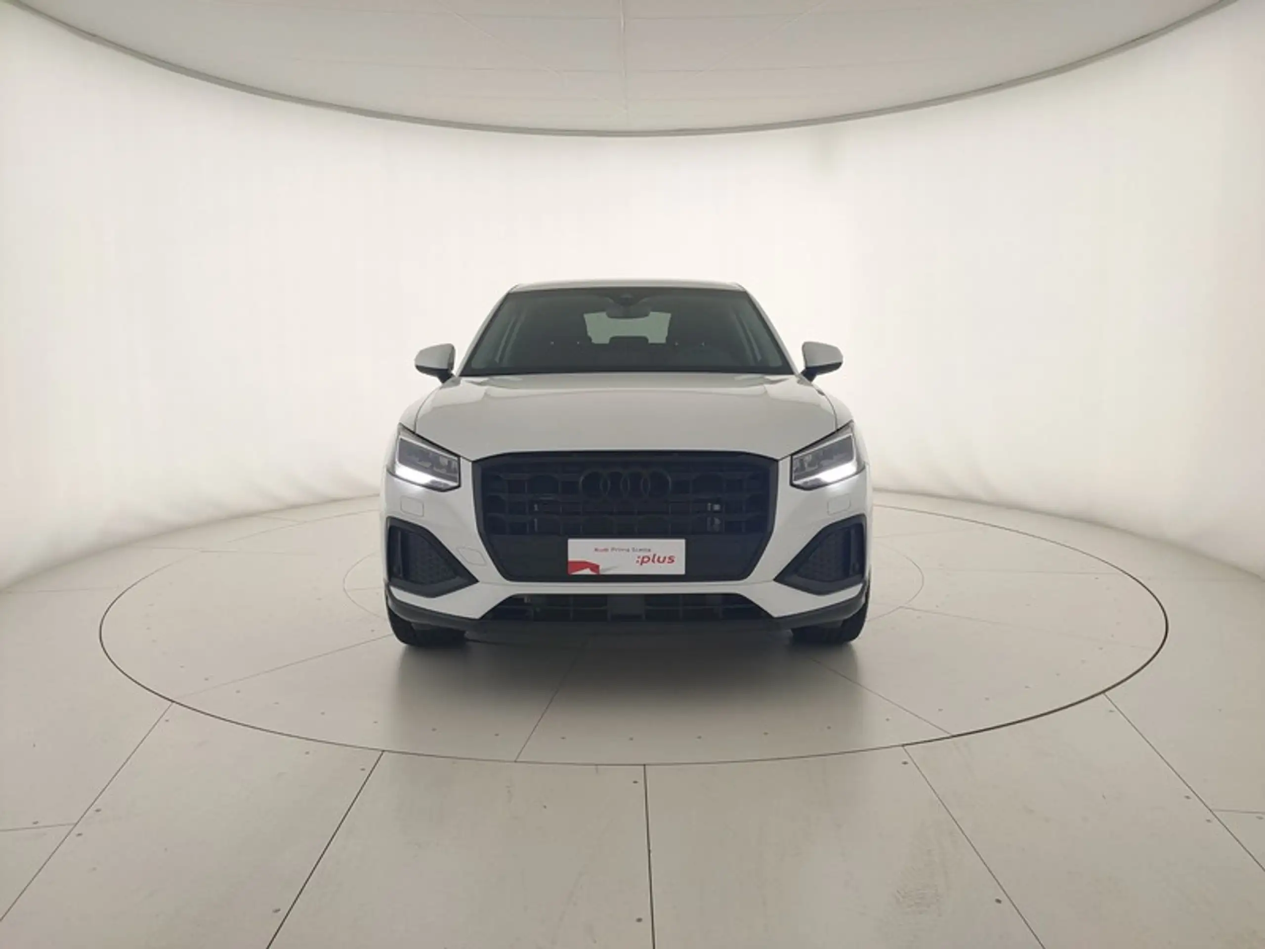 Audi - Q2