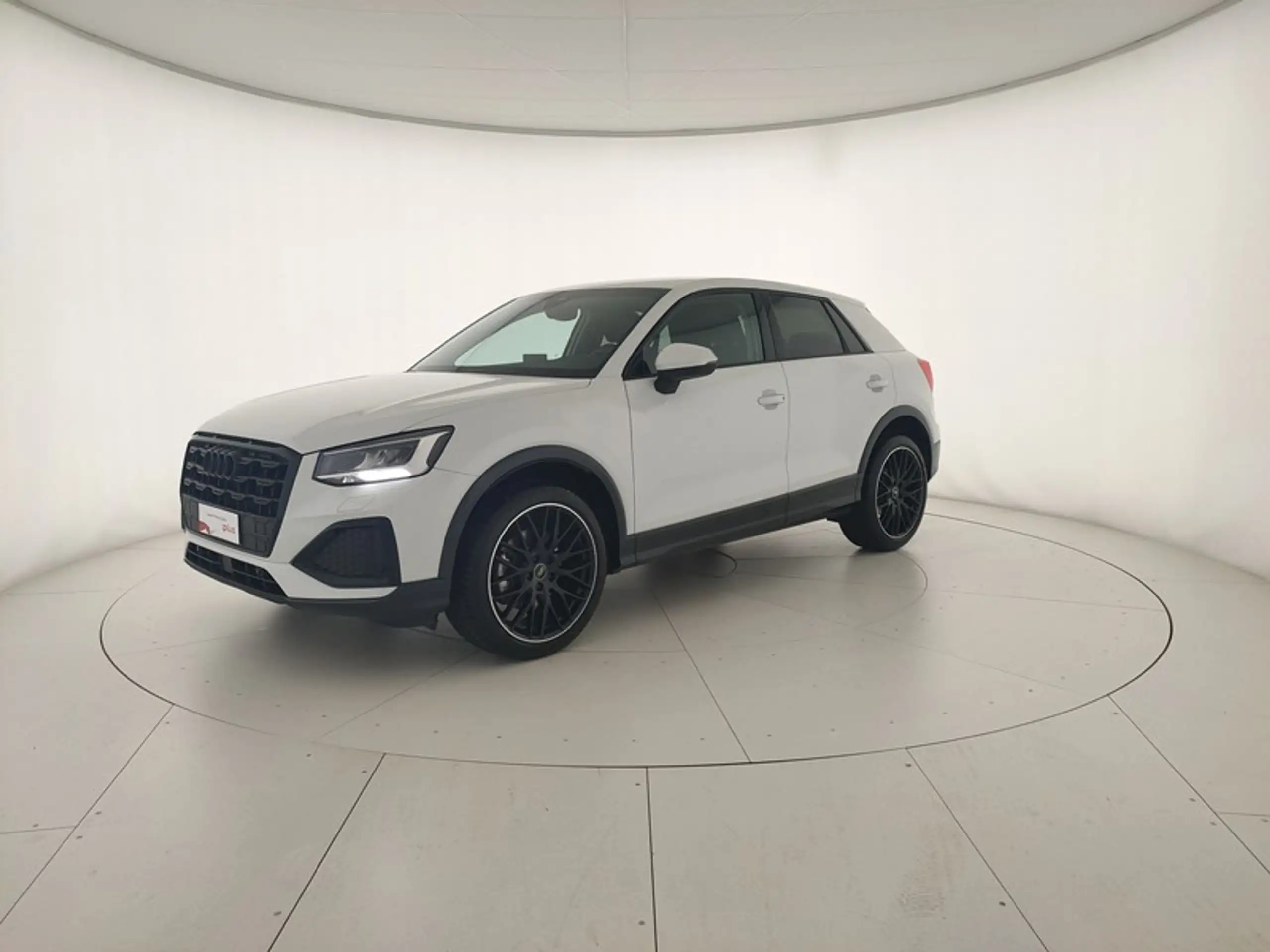 Audi - Q2