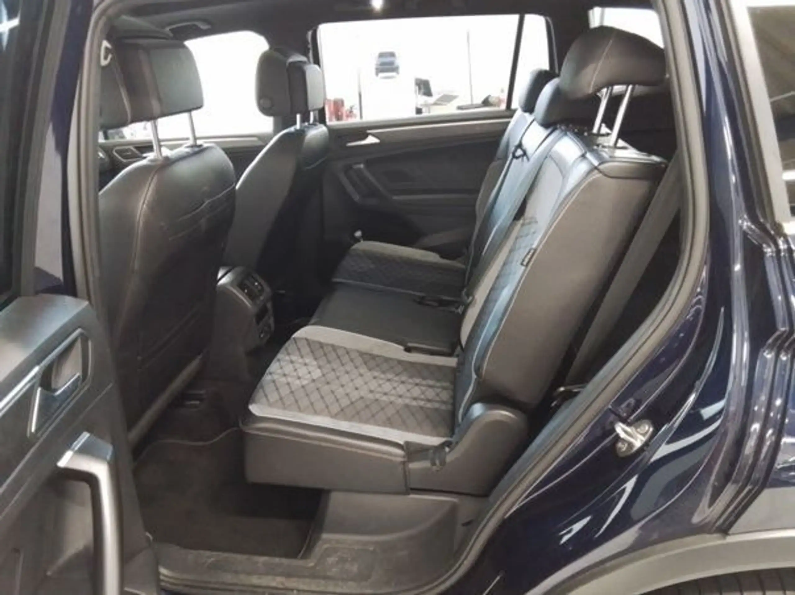 Volkswagen - Tiguan Allspace