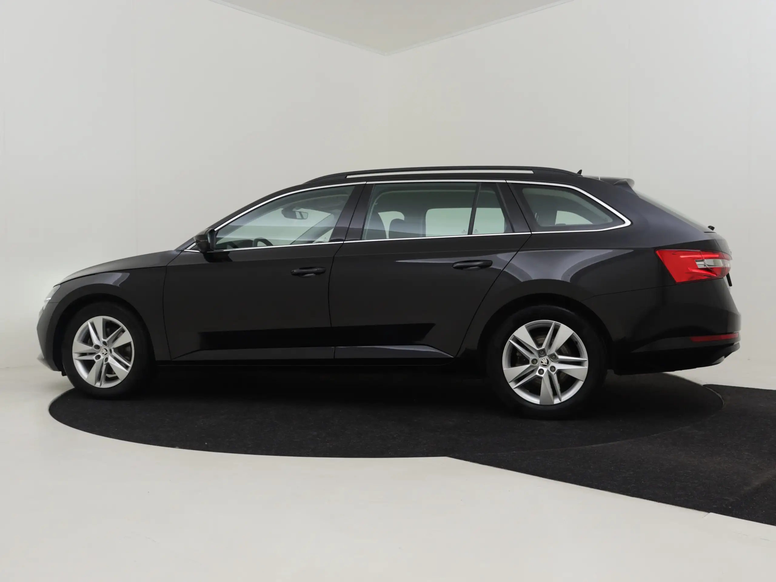 Skoda - Superb