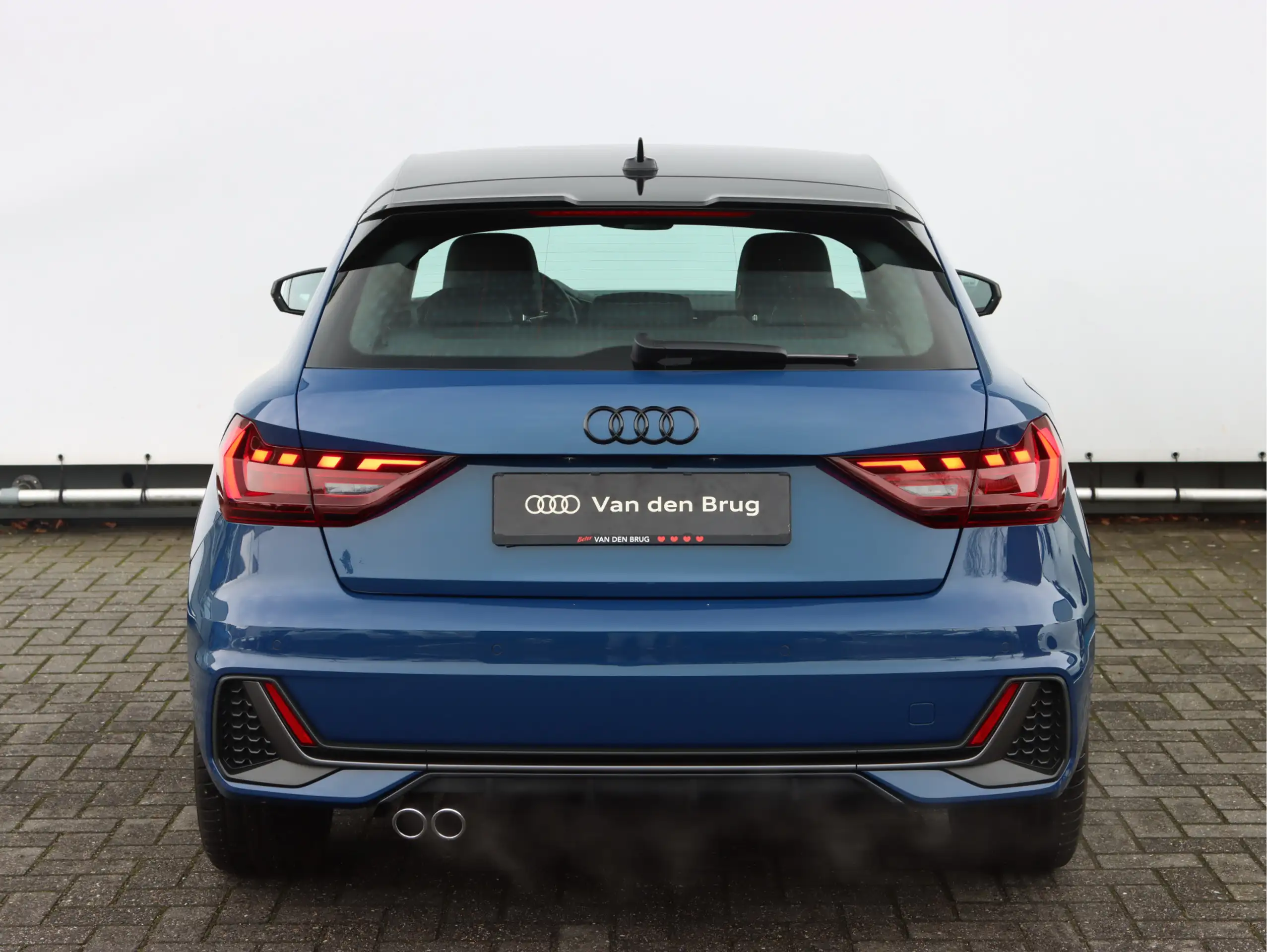 Audi - A1