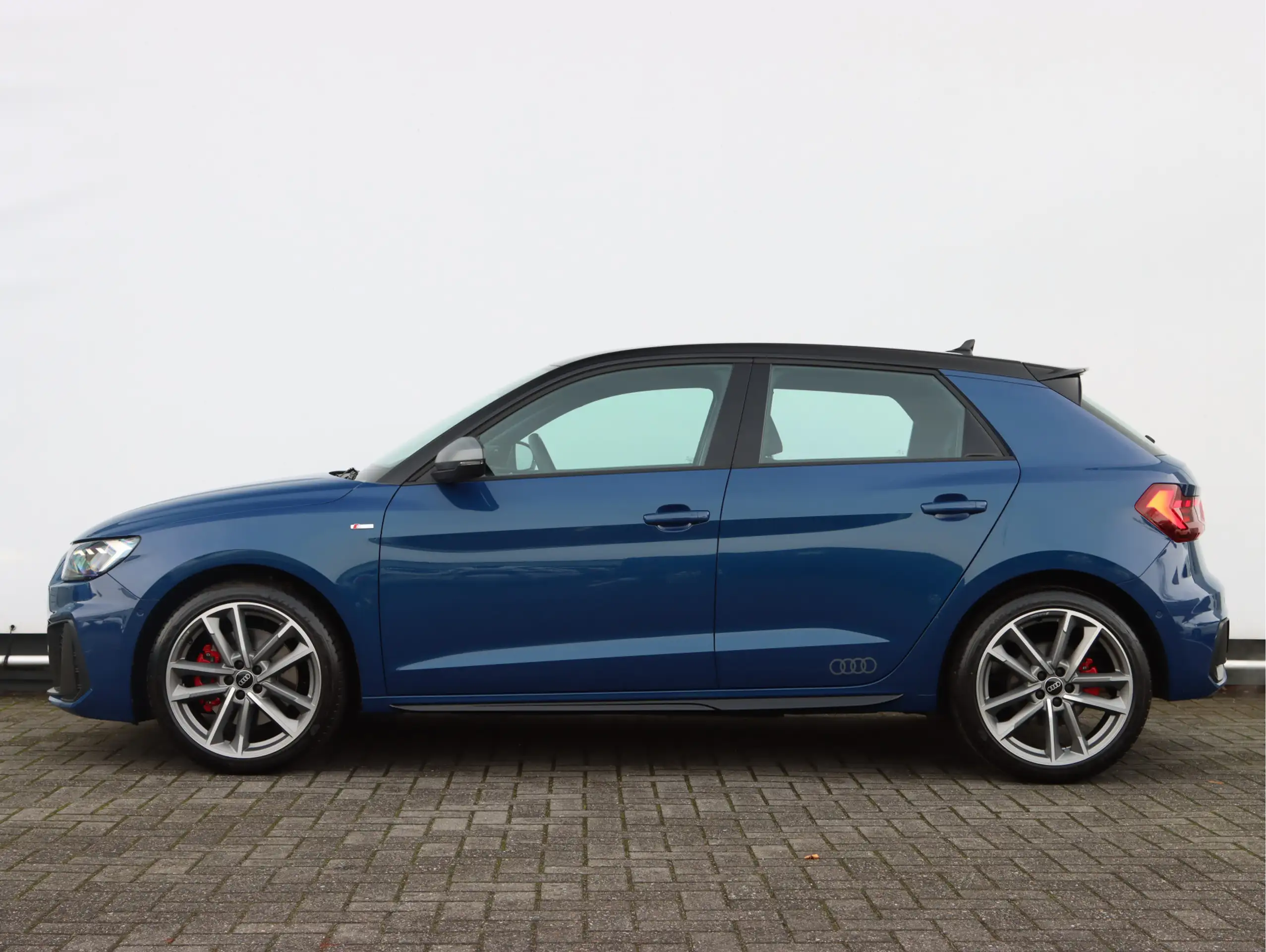 Audi - A1