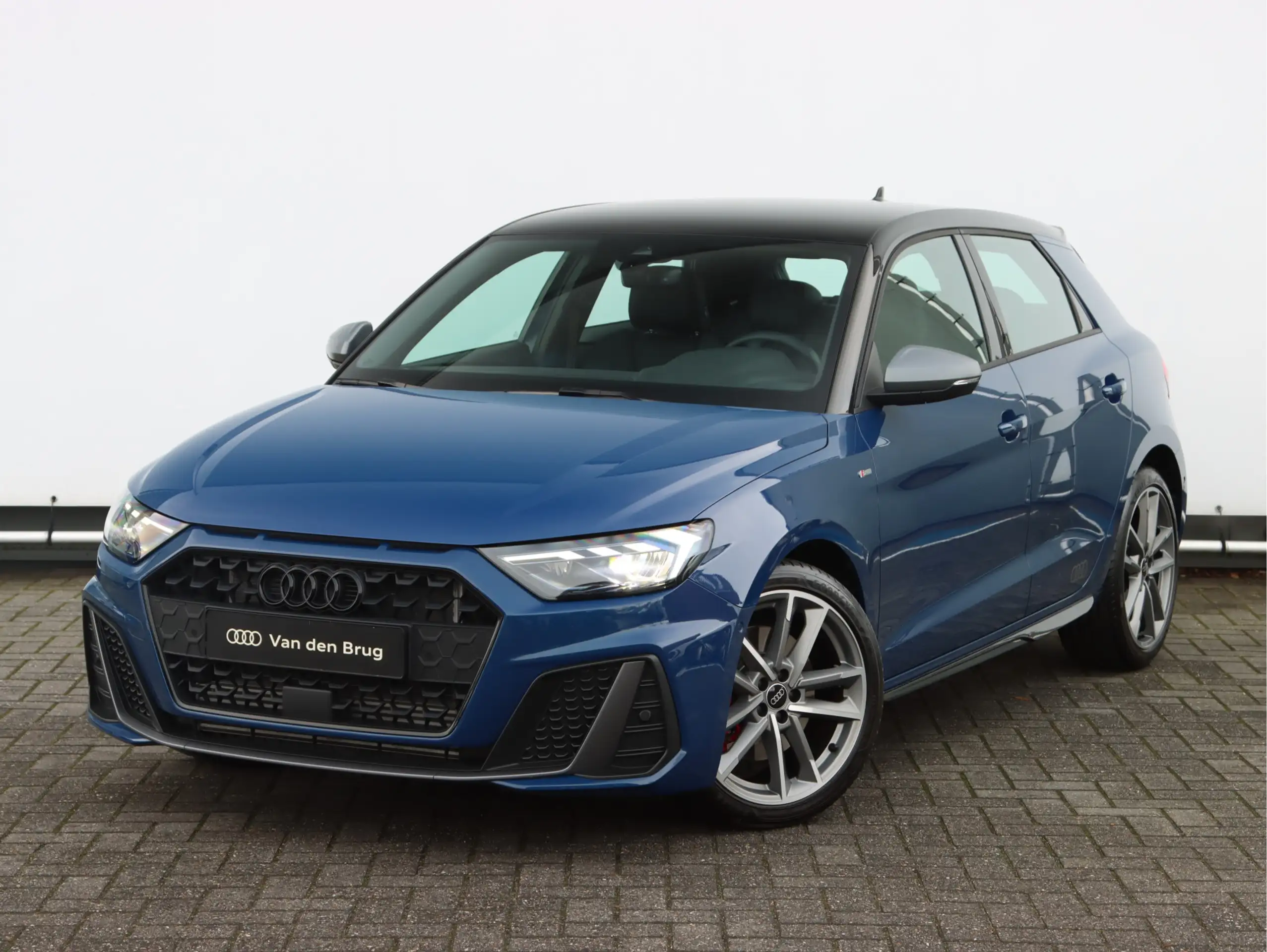 Audi - A1