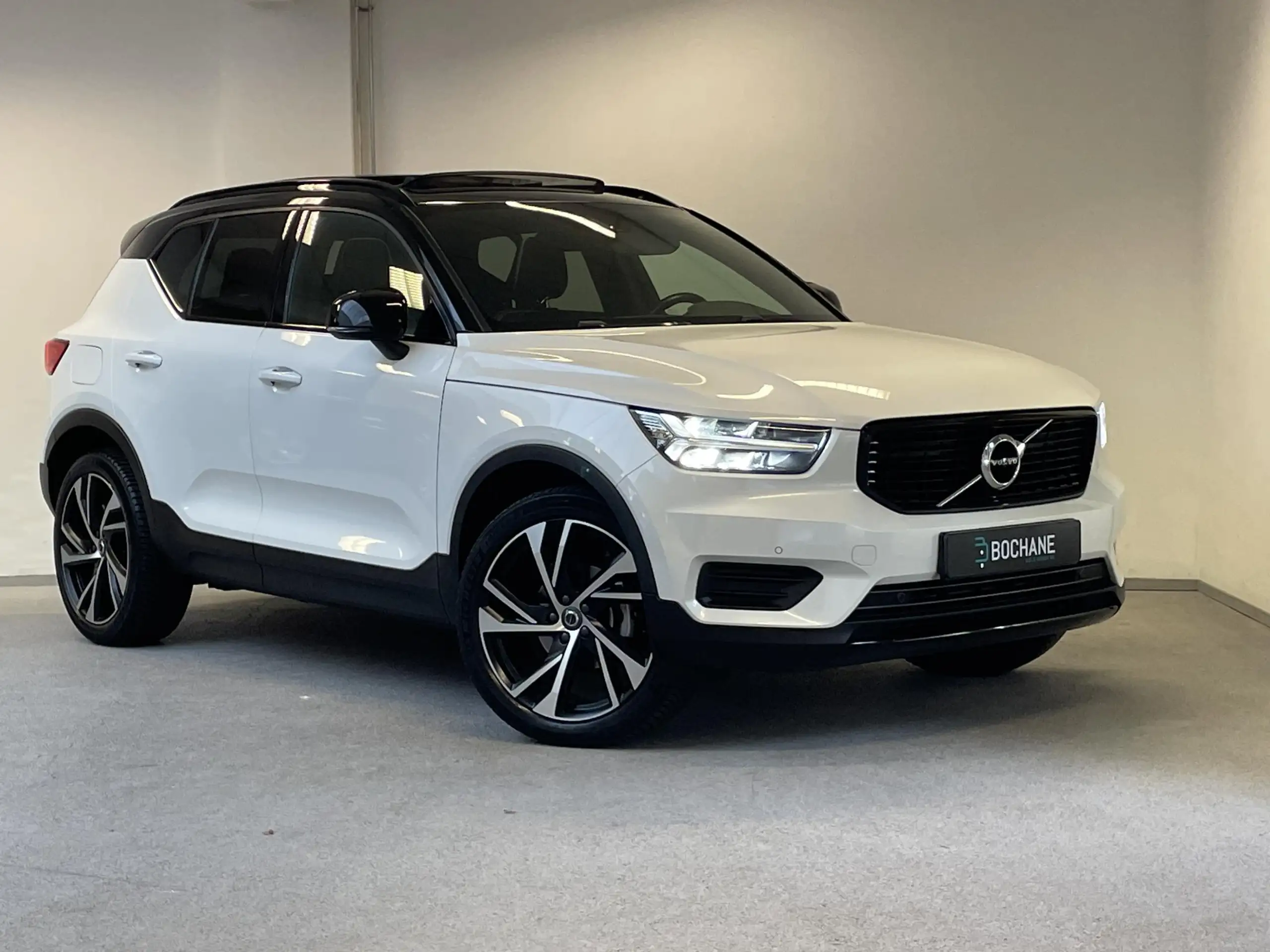 Volvo - XC40