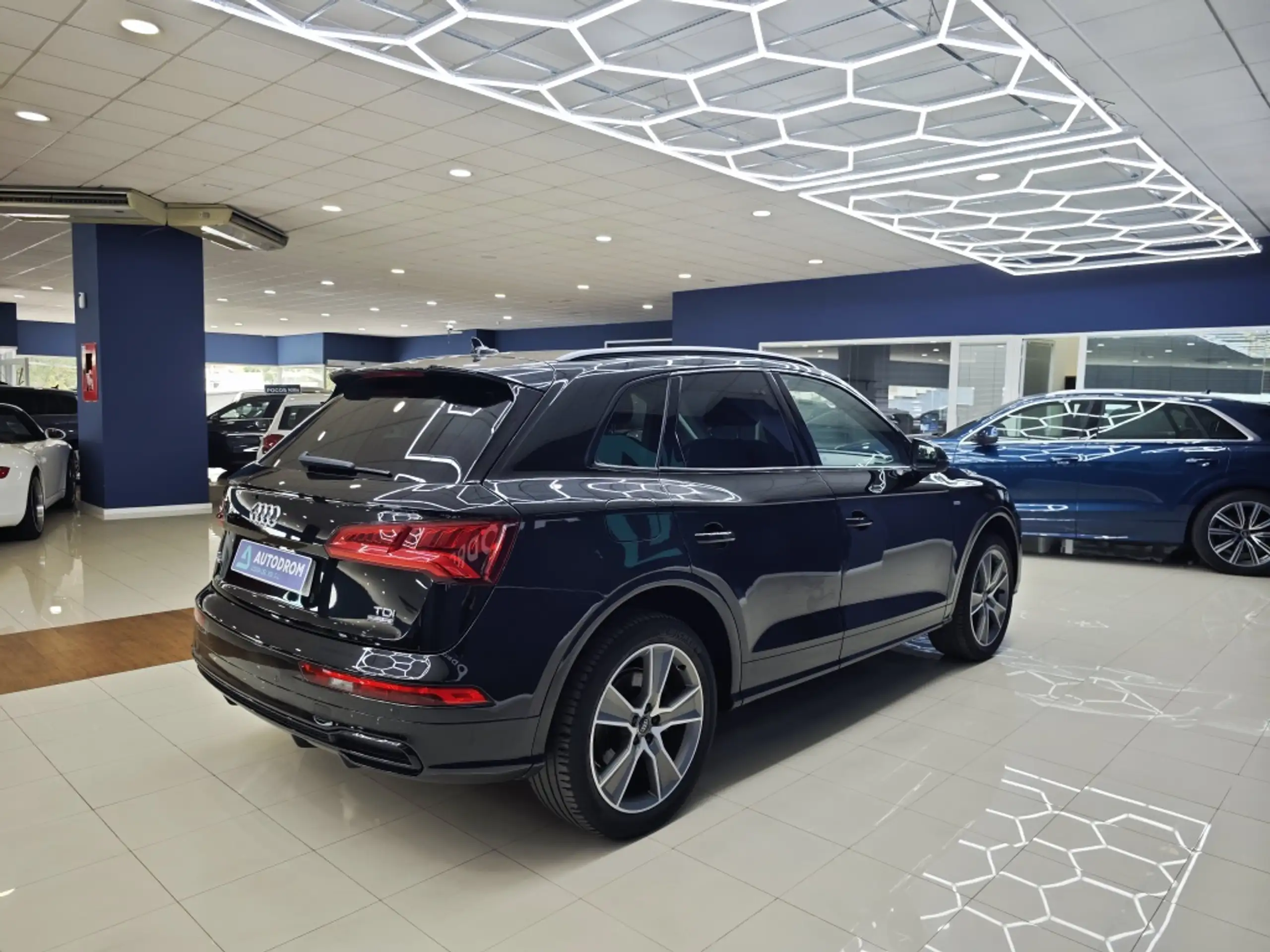 Audi - Q5