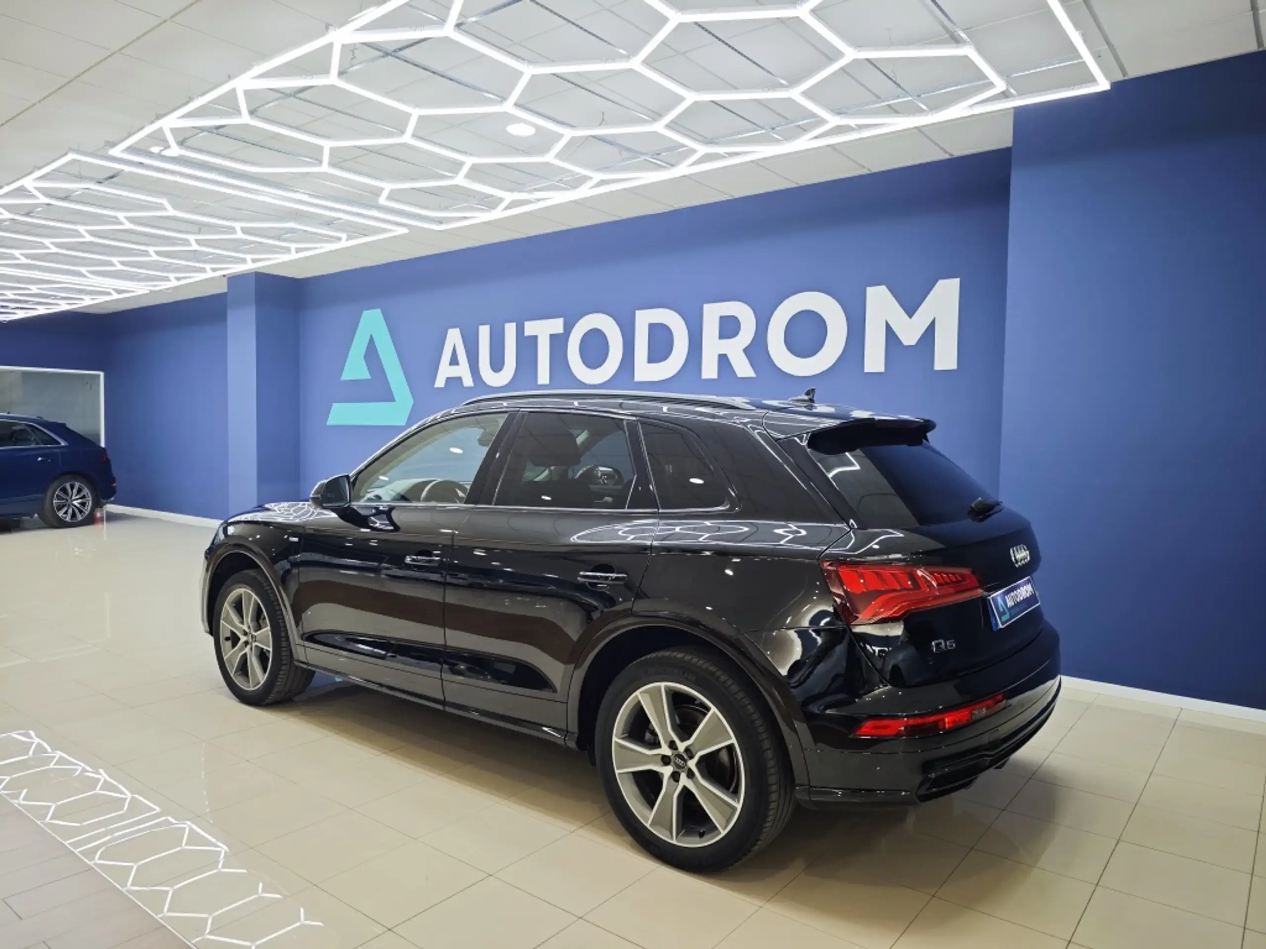 Audi - Q5