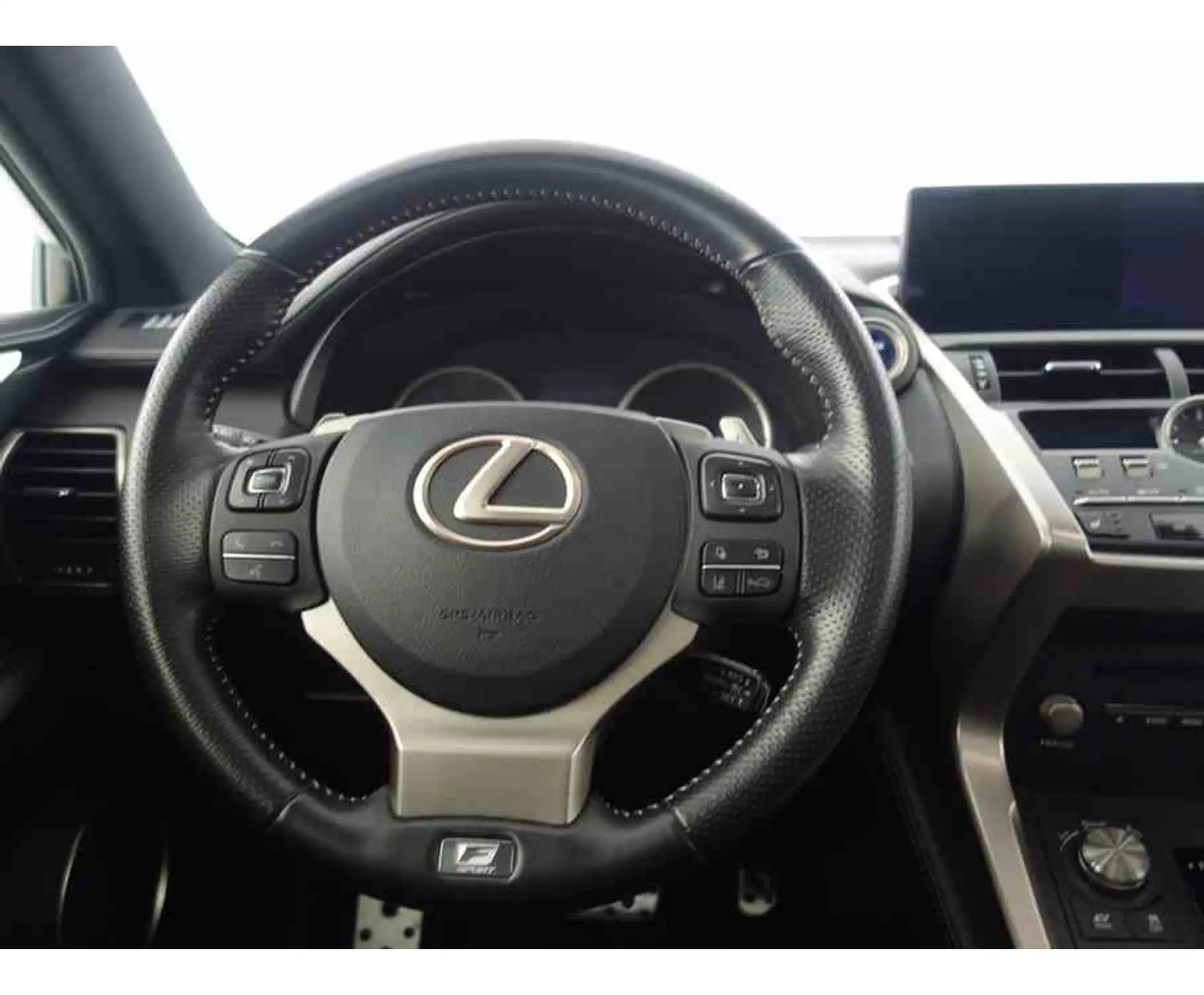 Lexus - NX 300