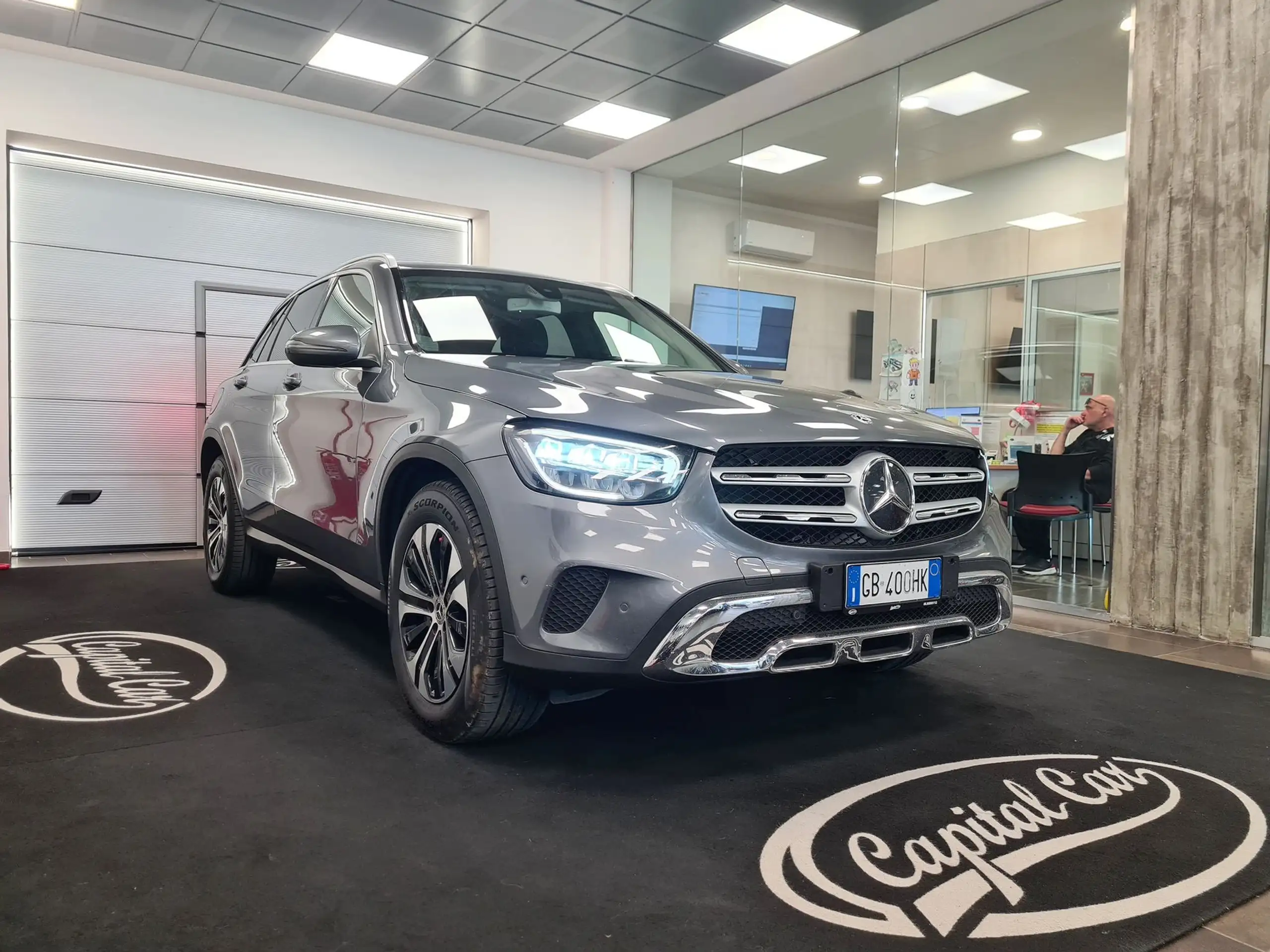 Mercedes-Benz - GLC 200