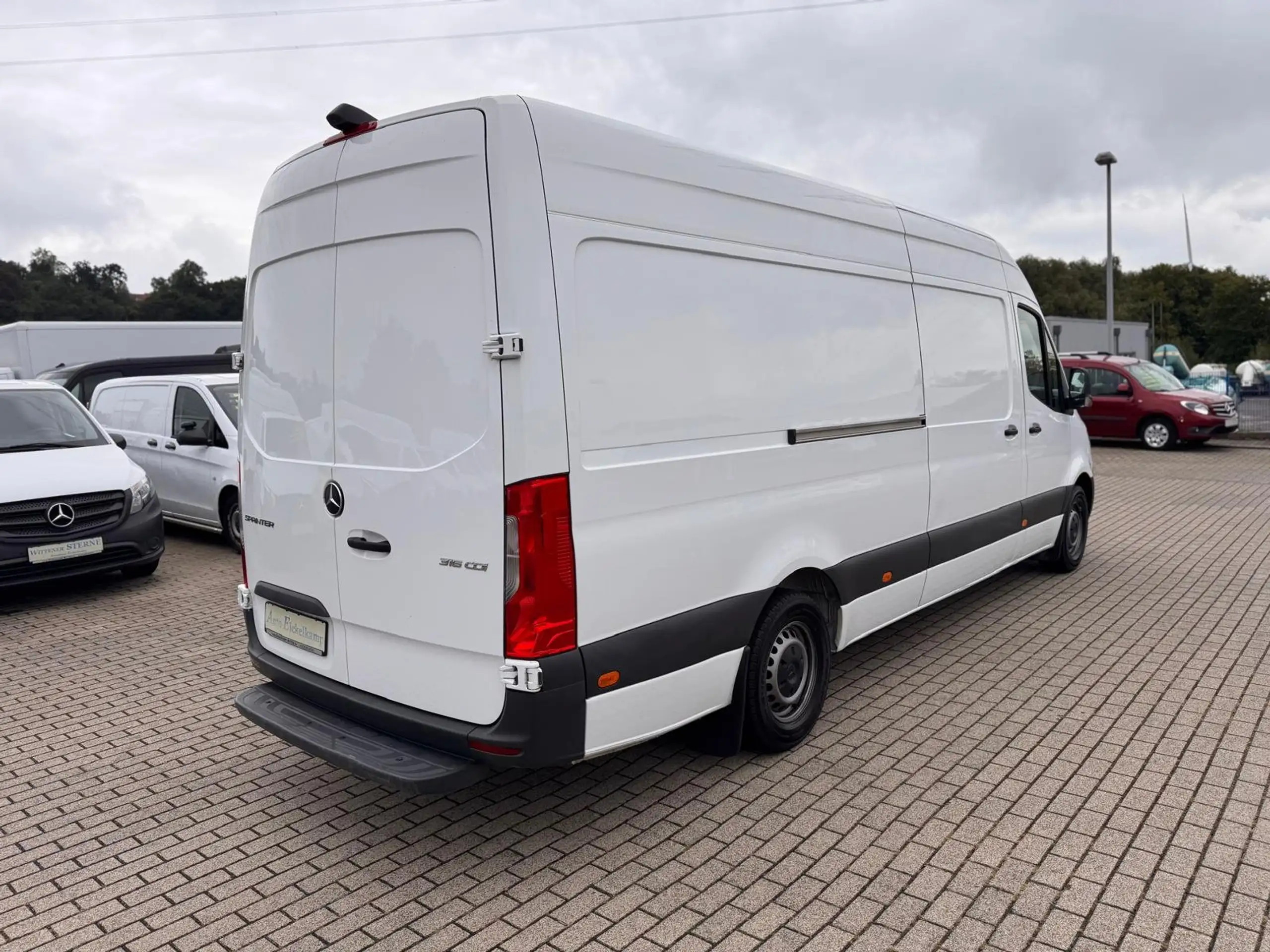 Mercedes-Benz - Sprinter