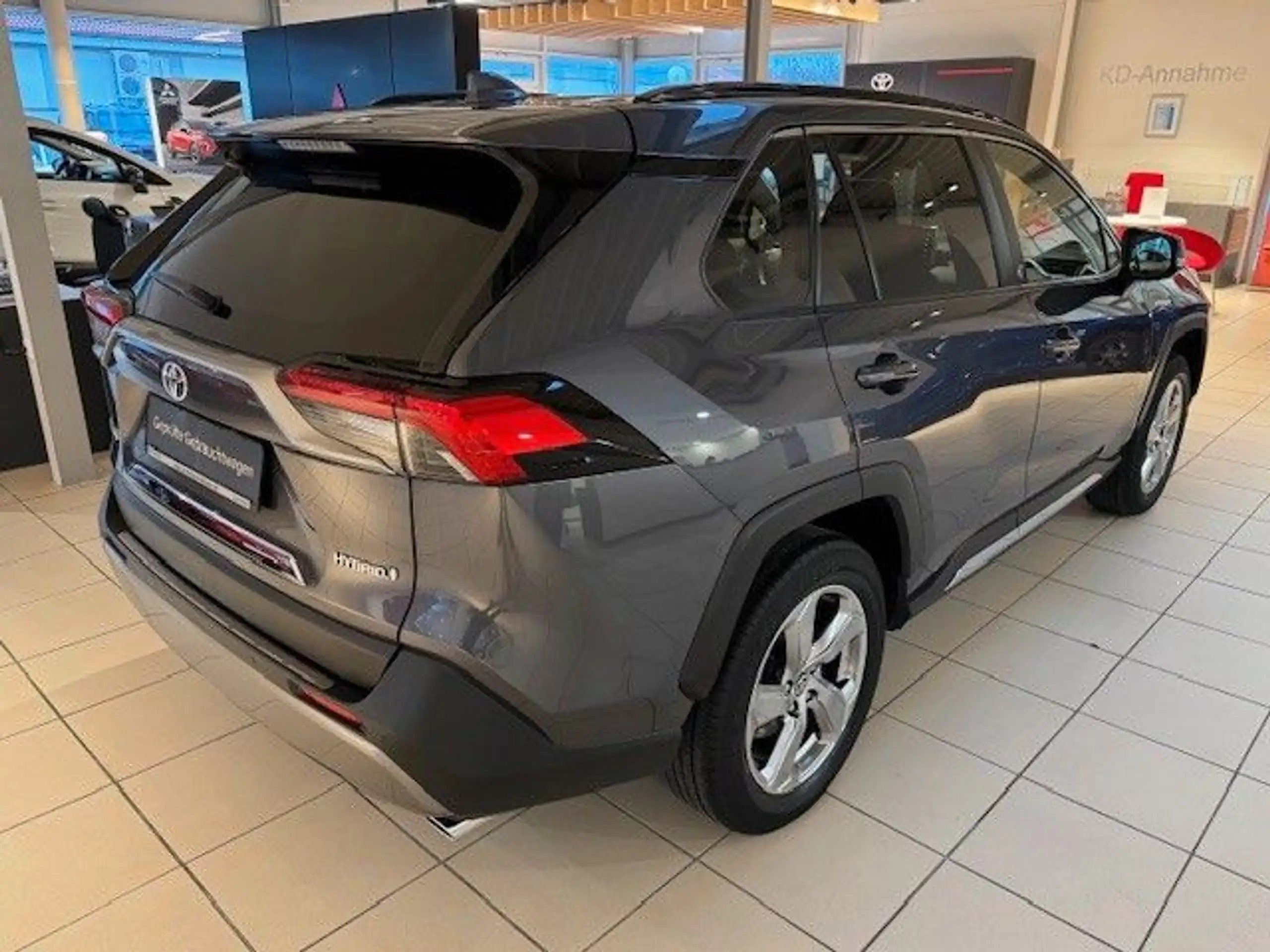 Toyota - RAV 4