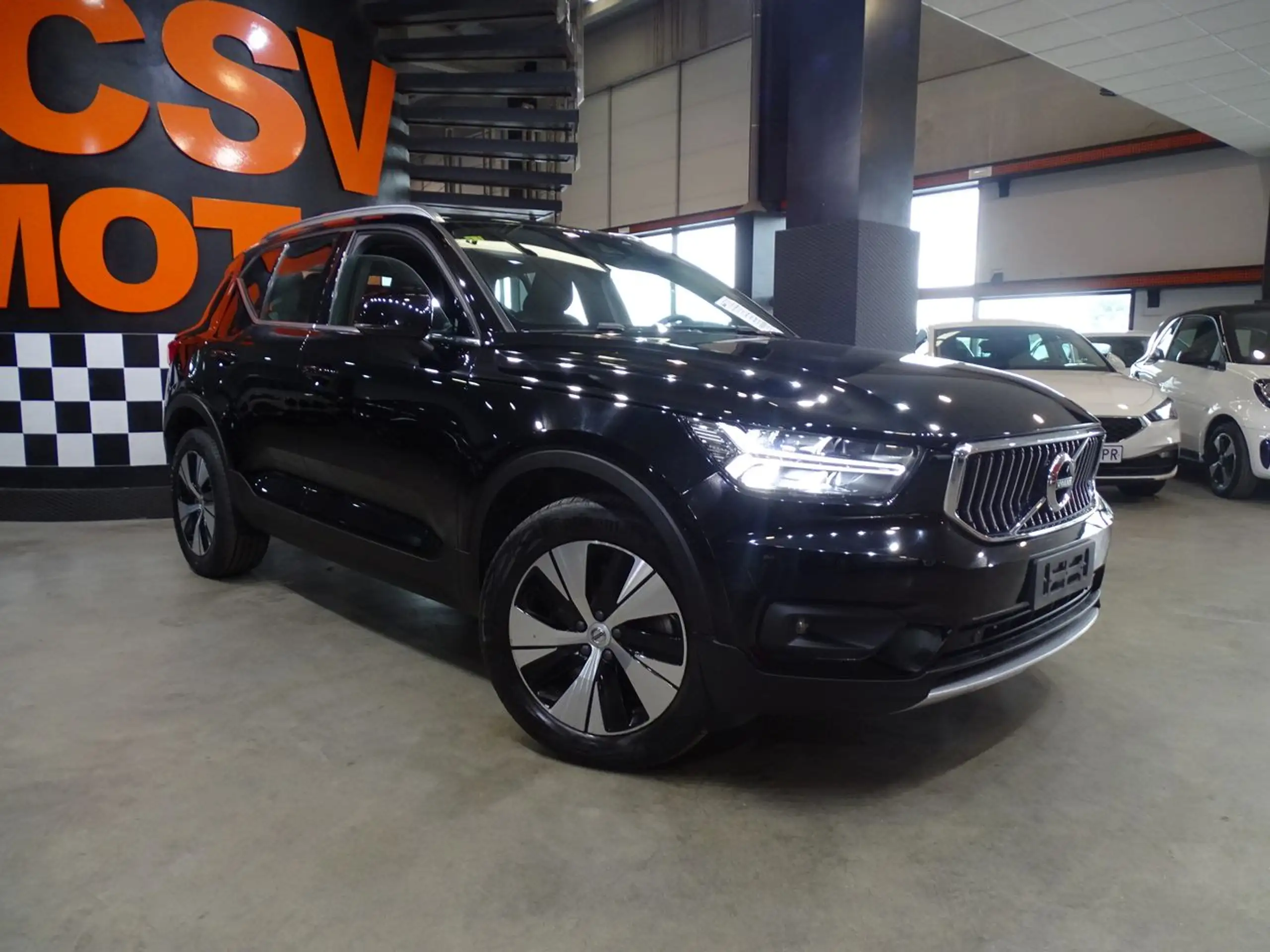 Volvo - XC40