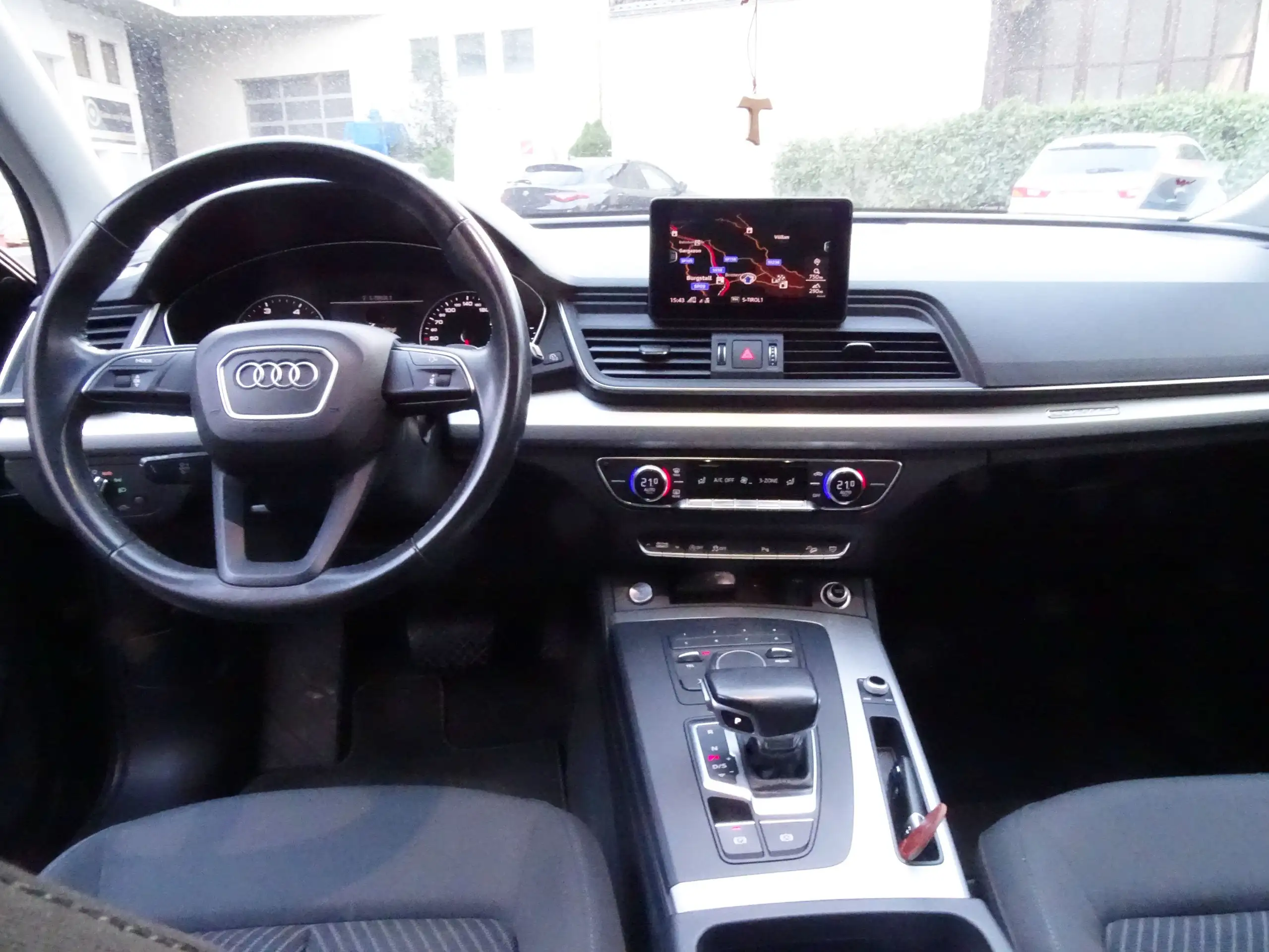 Audi - Q5