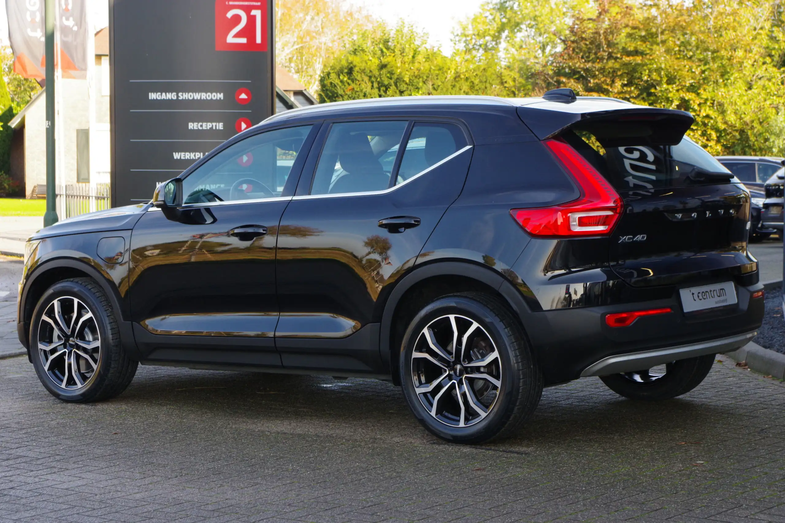 Volvo - XC40