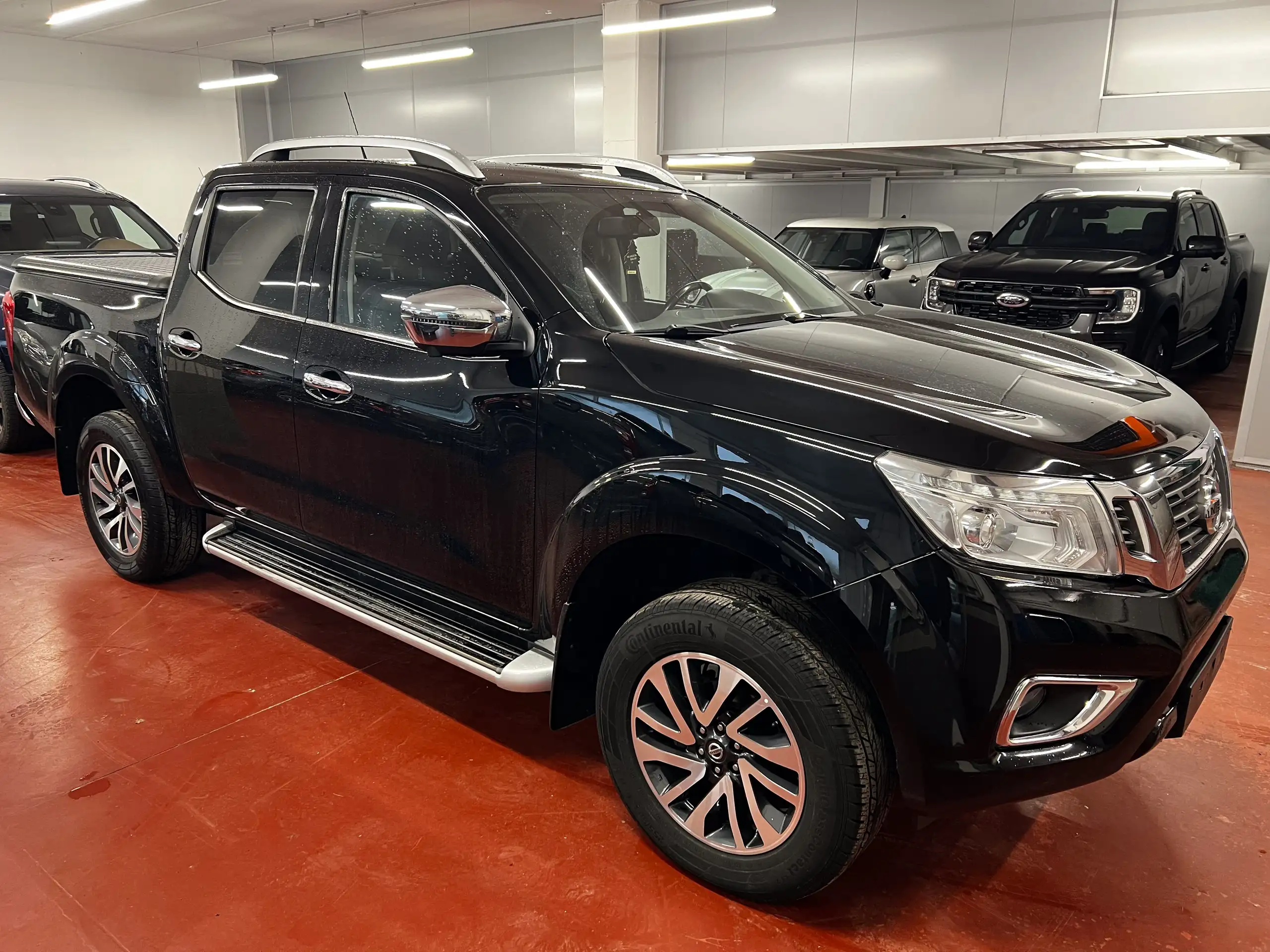 Nissan - Navara