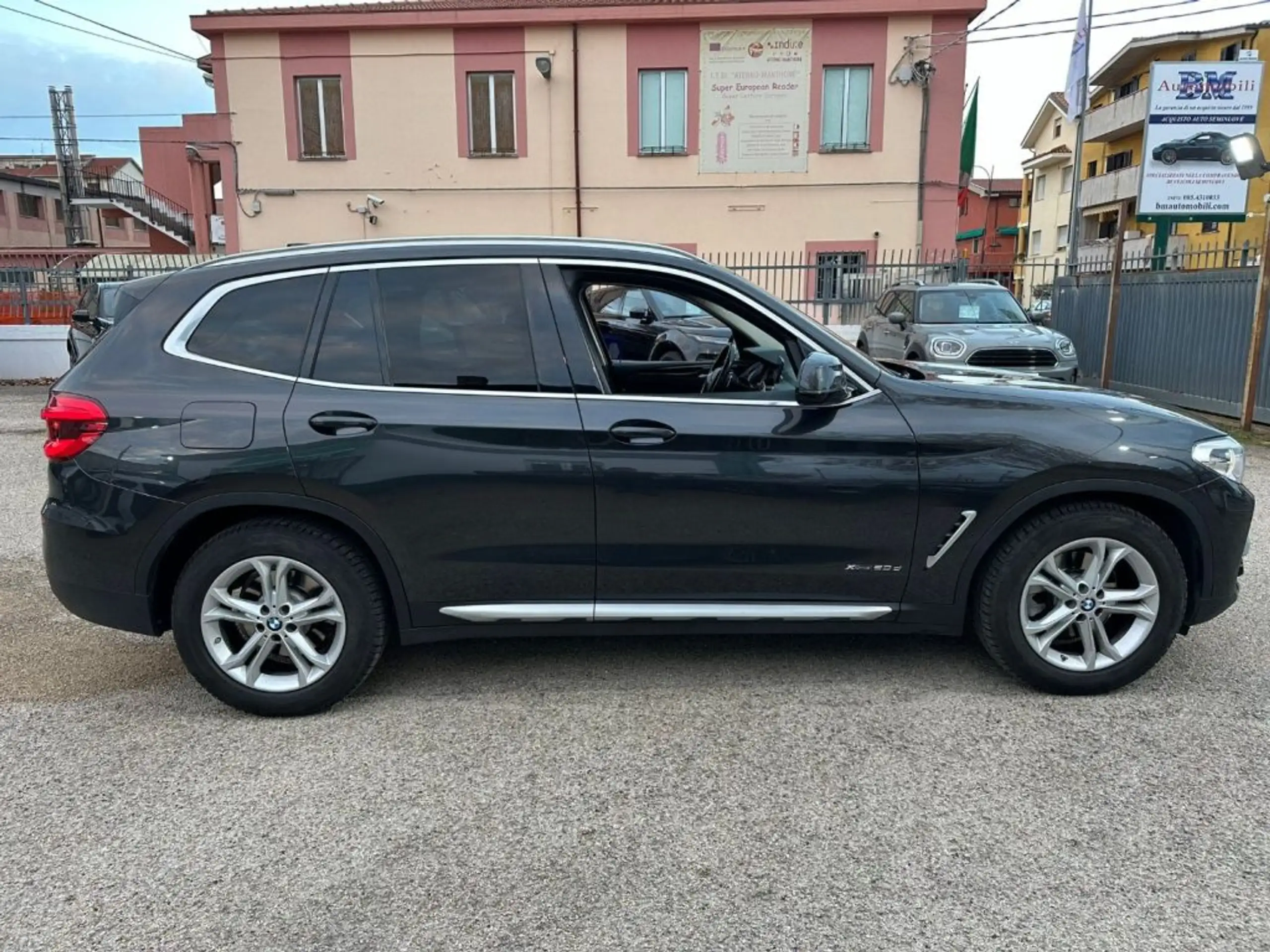 BMW - X3