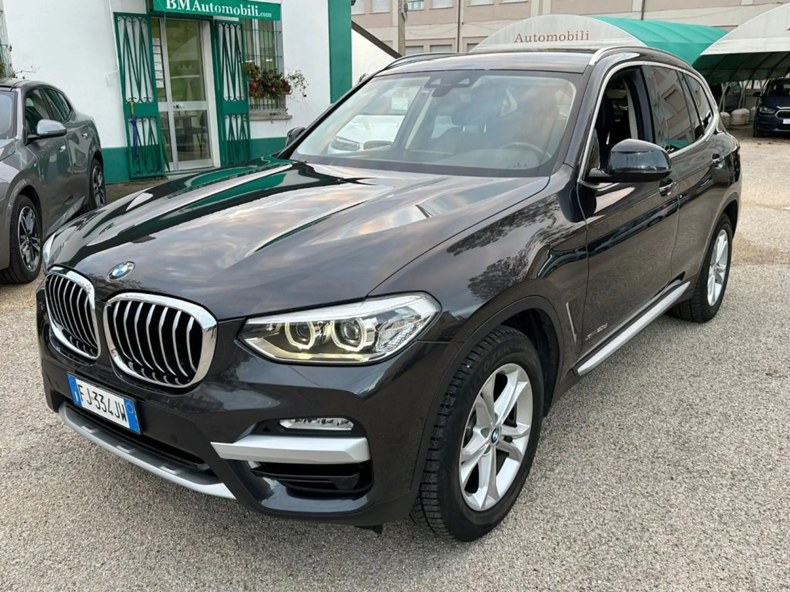 BMW - X3