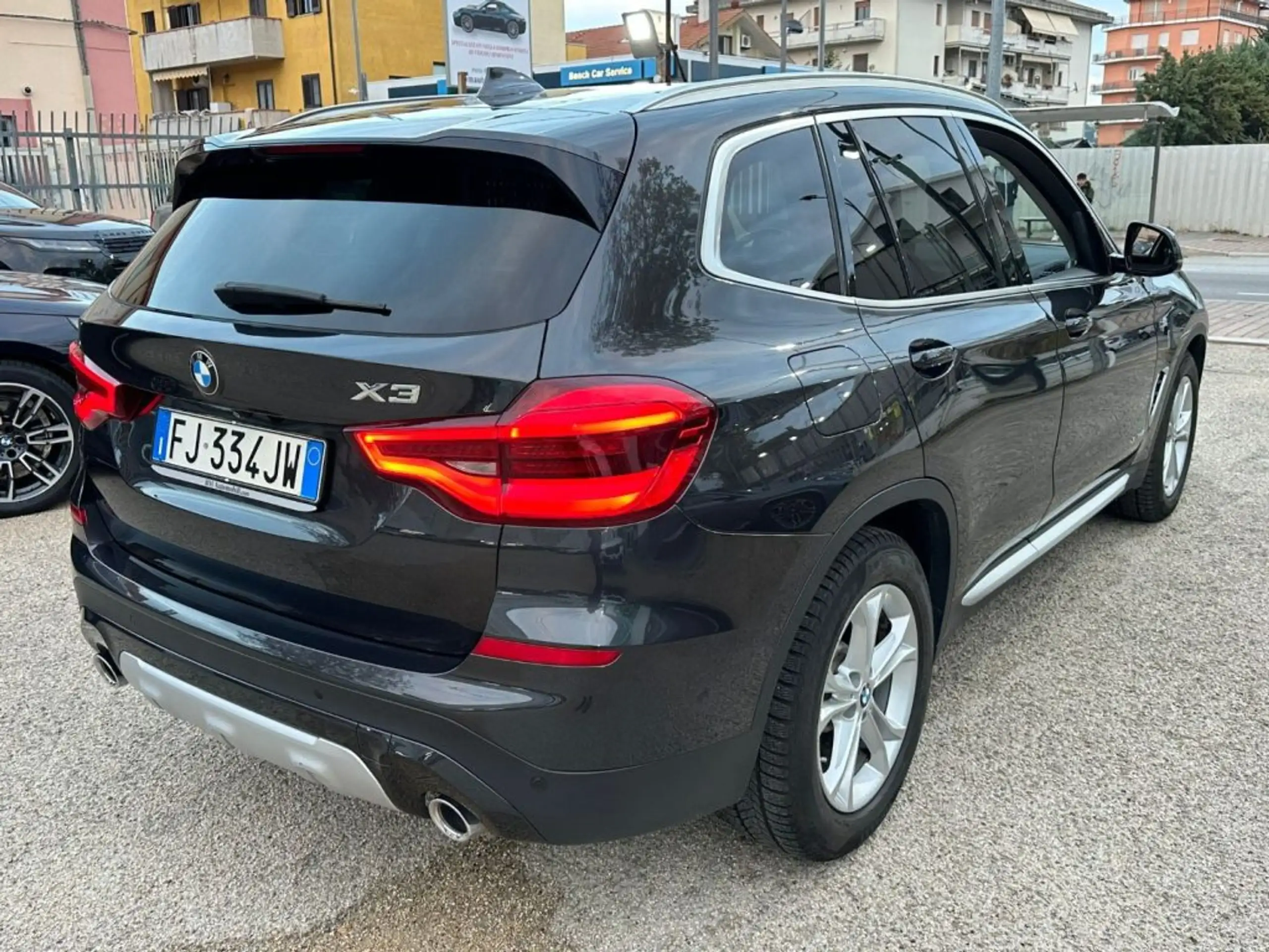 BMW - X3