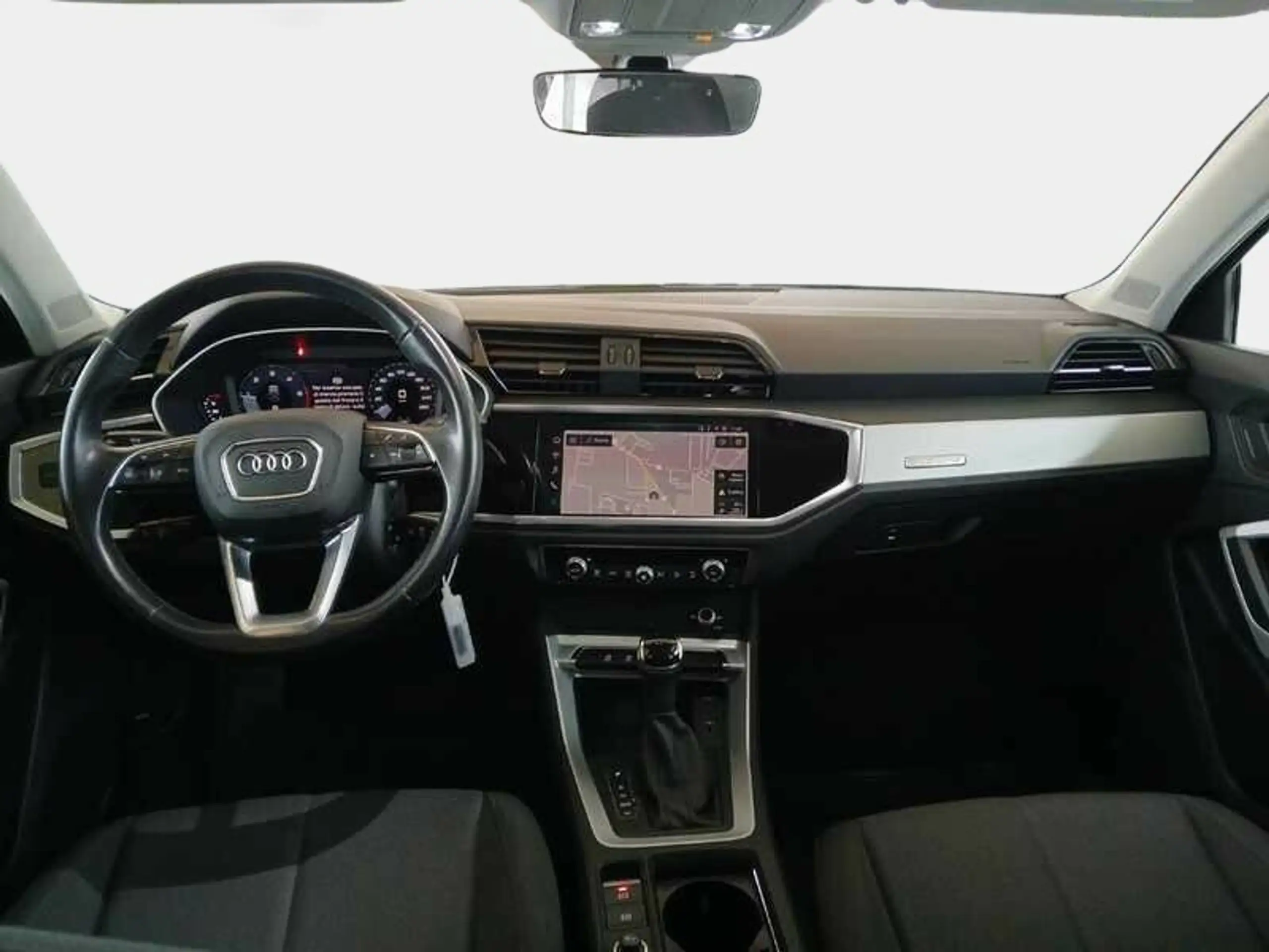 Audi - Q3