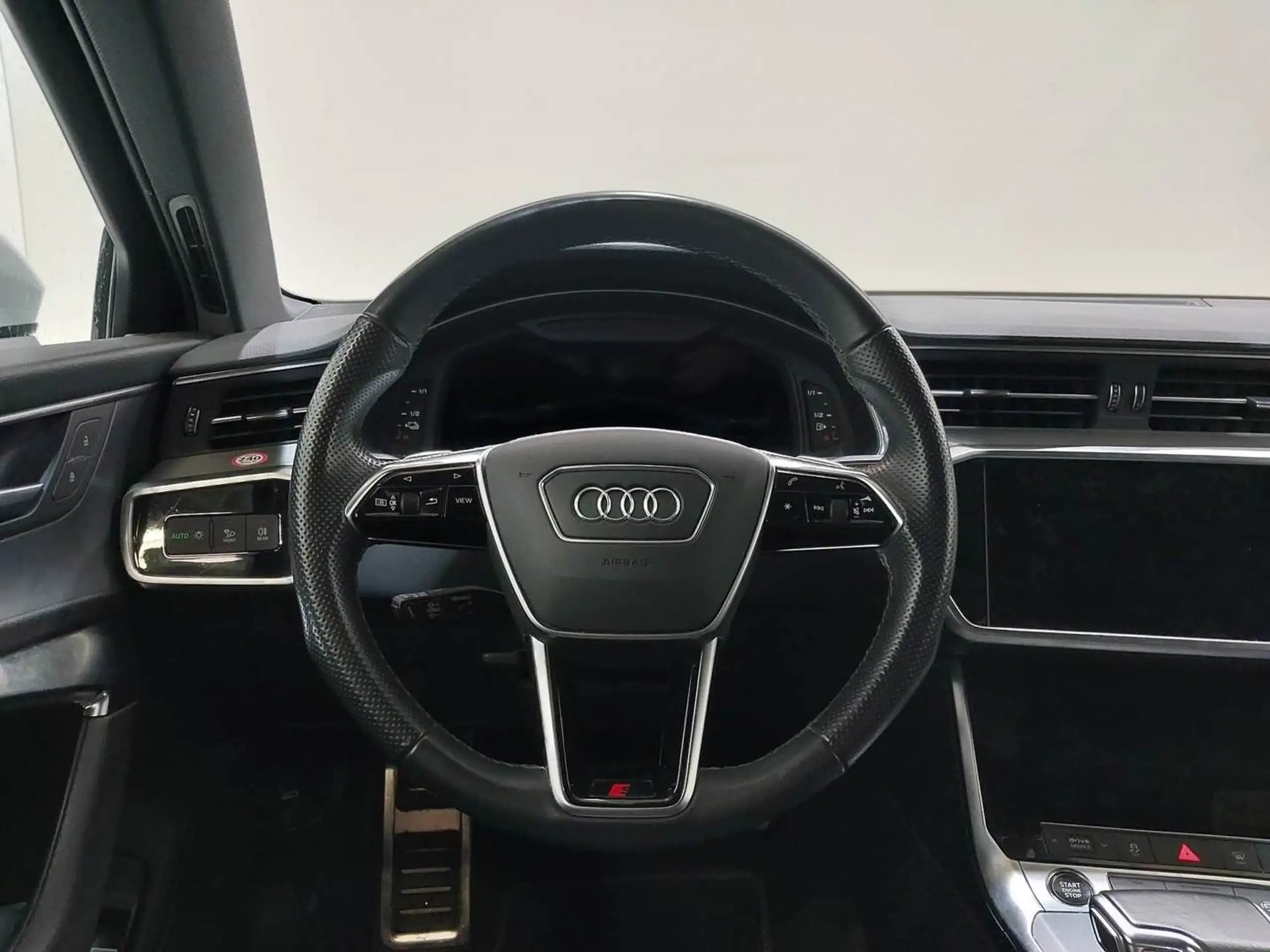 Audi - A6