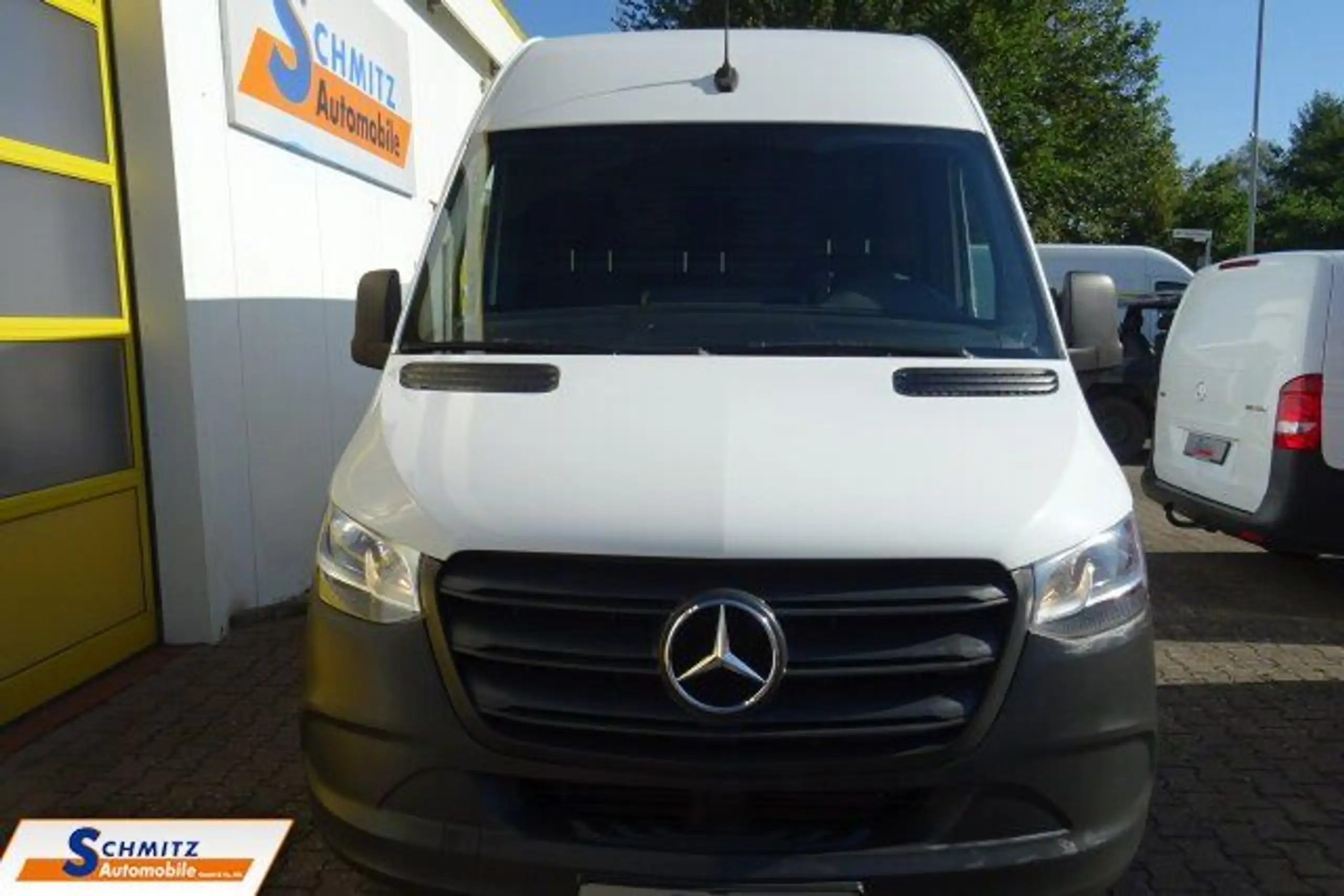 Mercedes-Benz - Sprinter