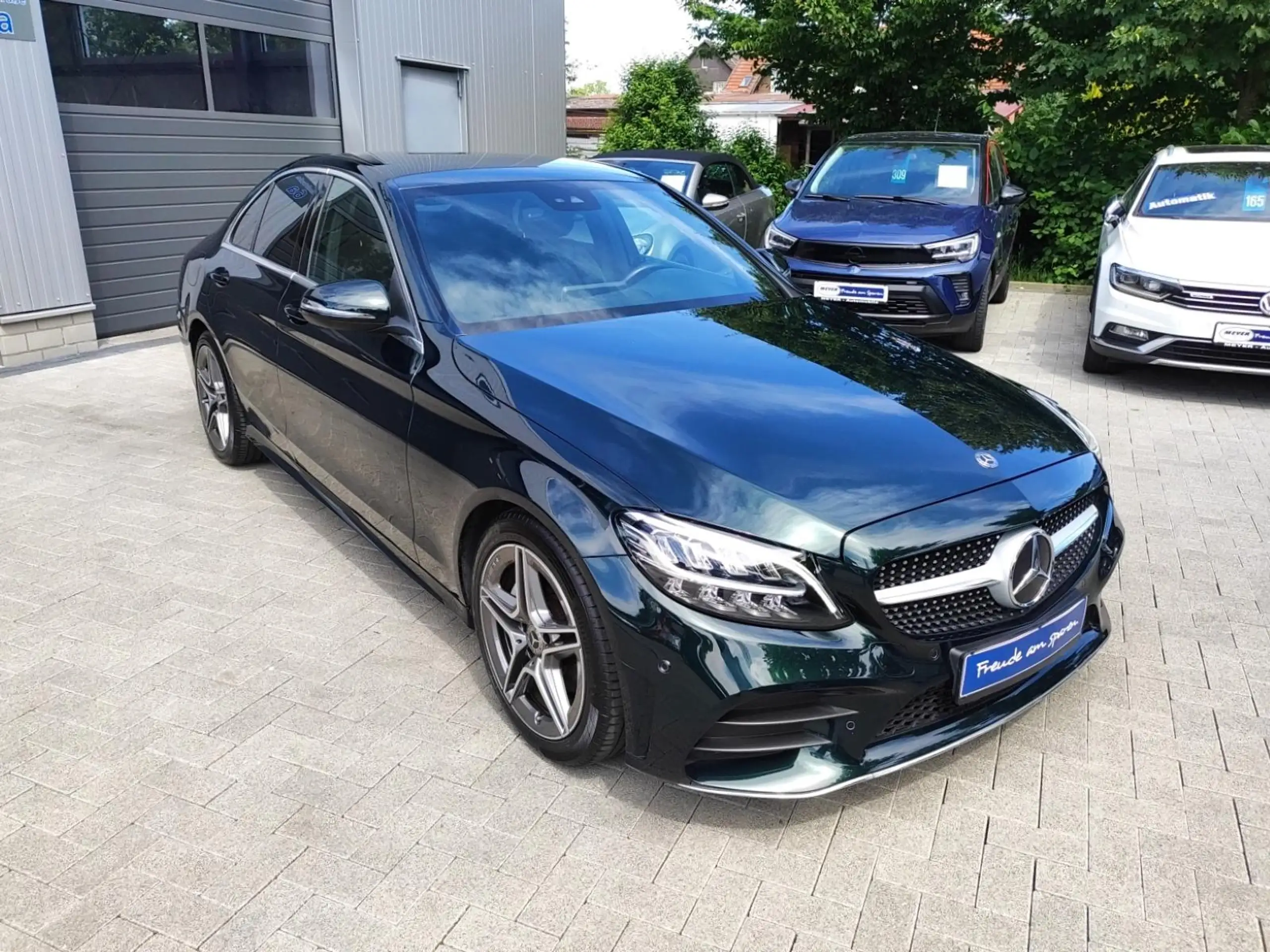 Mercedes-Benz - C 220