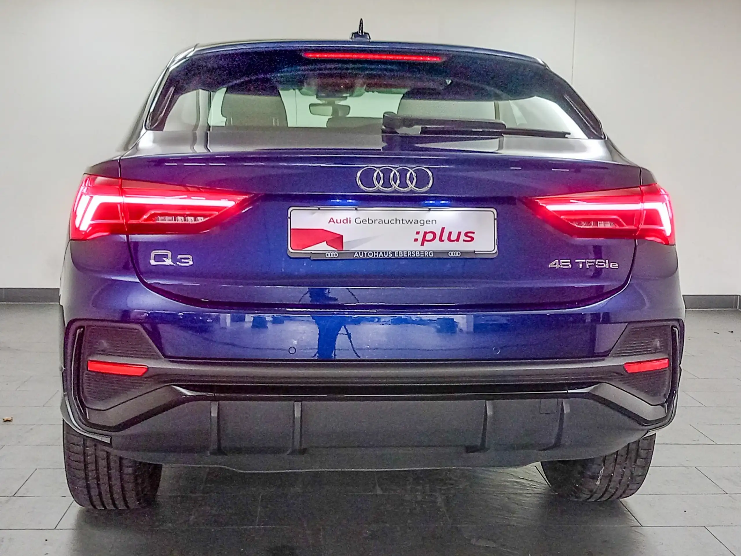 Audi - Q3