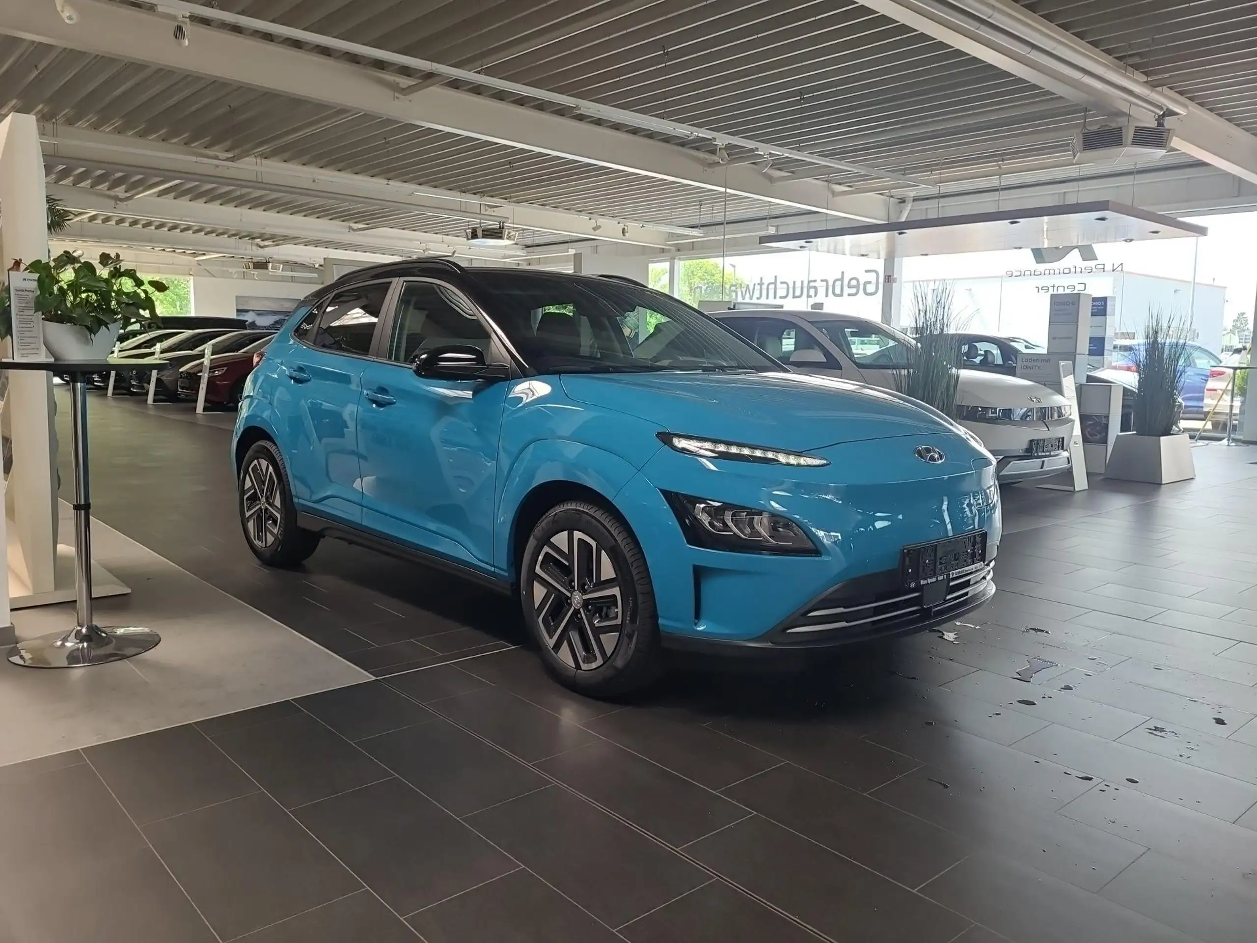 Hyundai - KONA