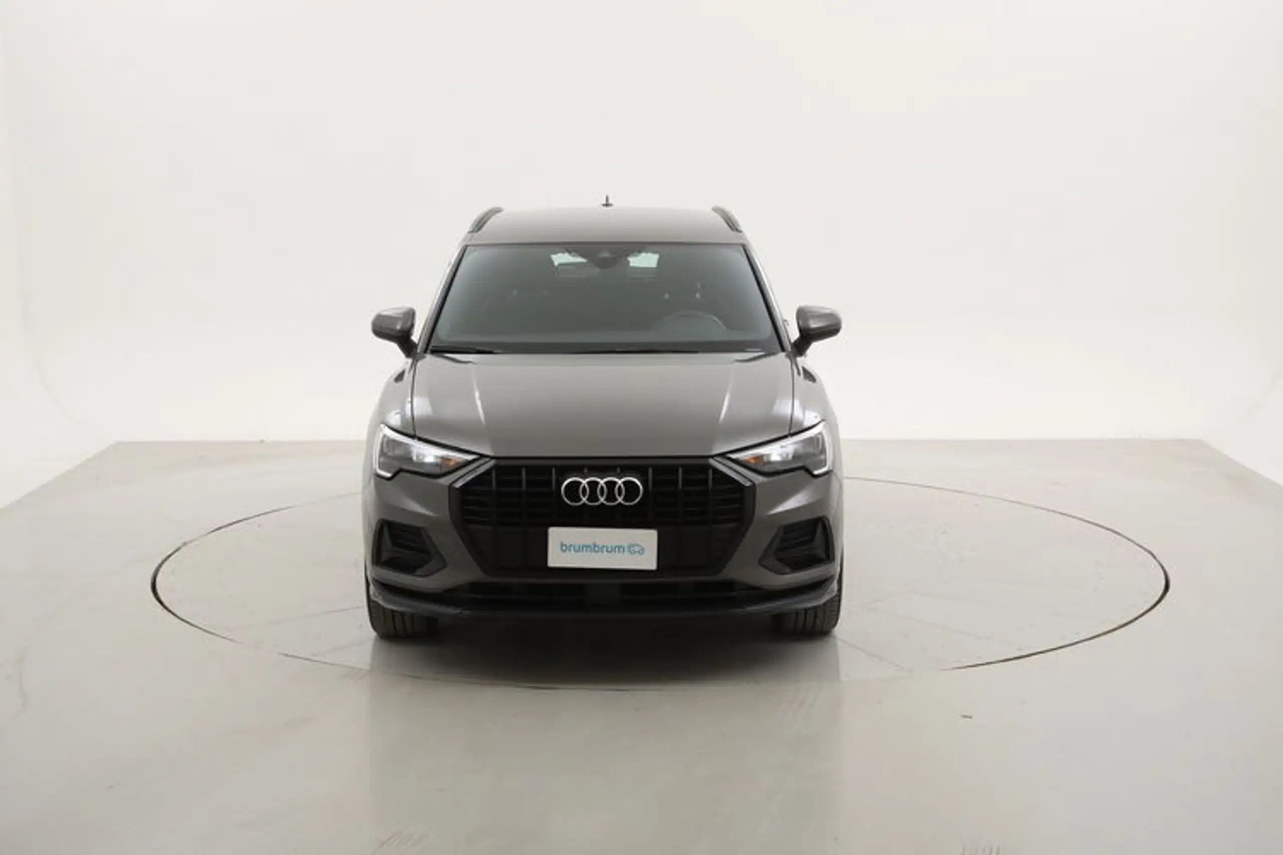 Audi - Q3