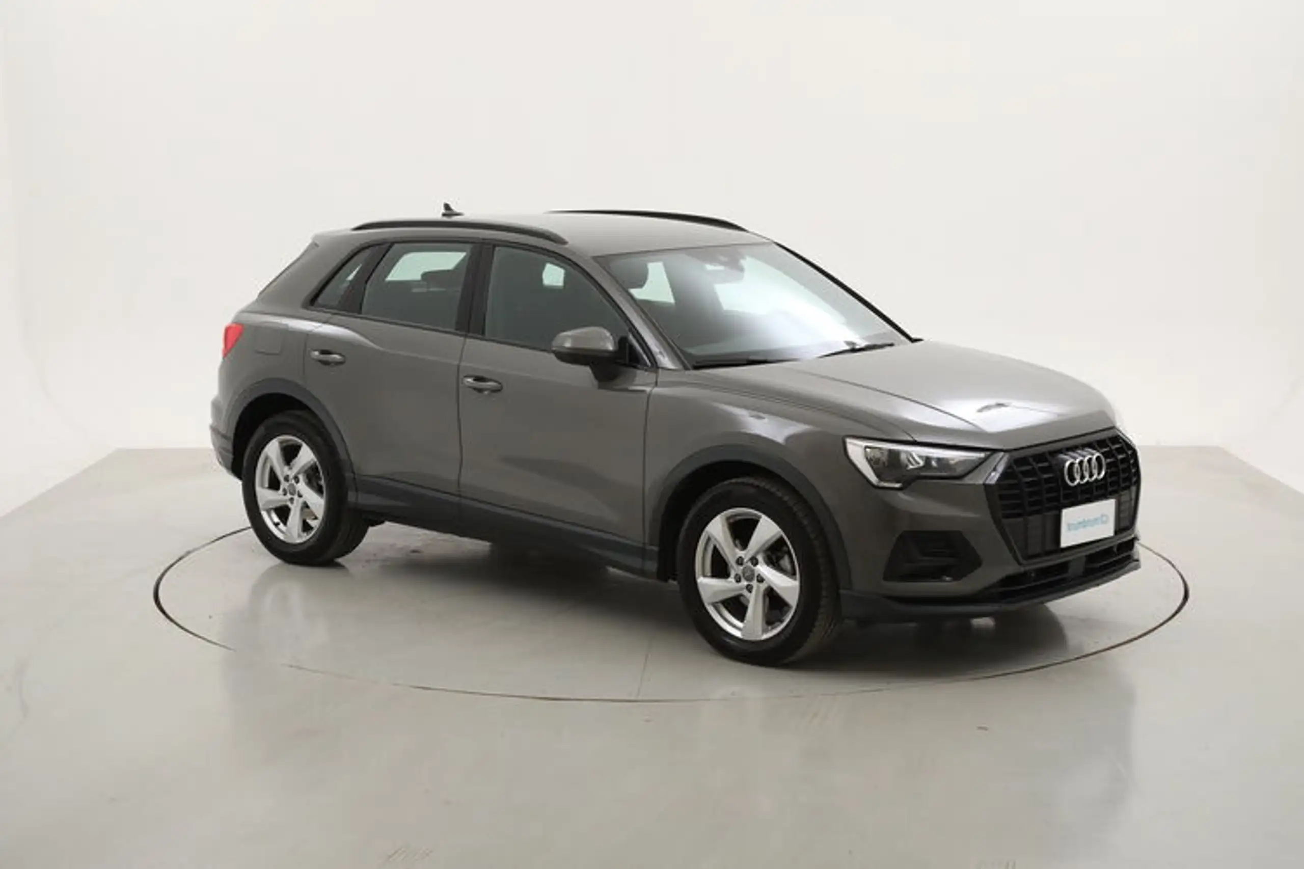 Audi - Q3