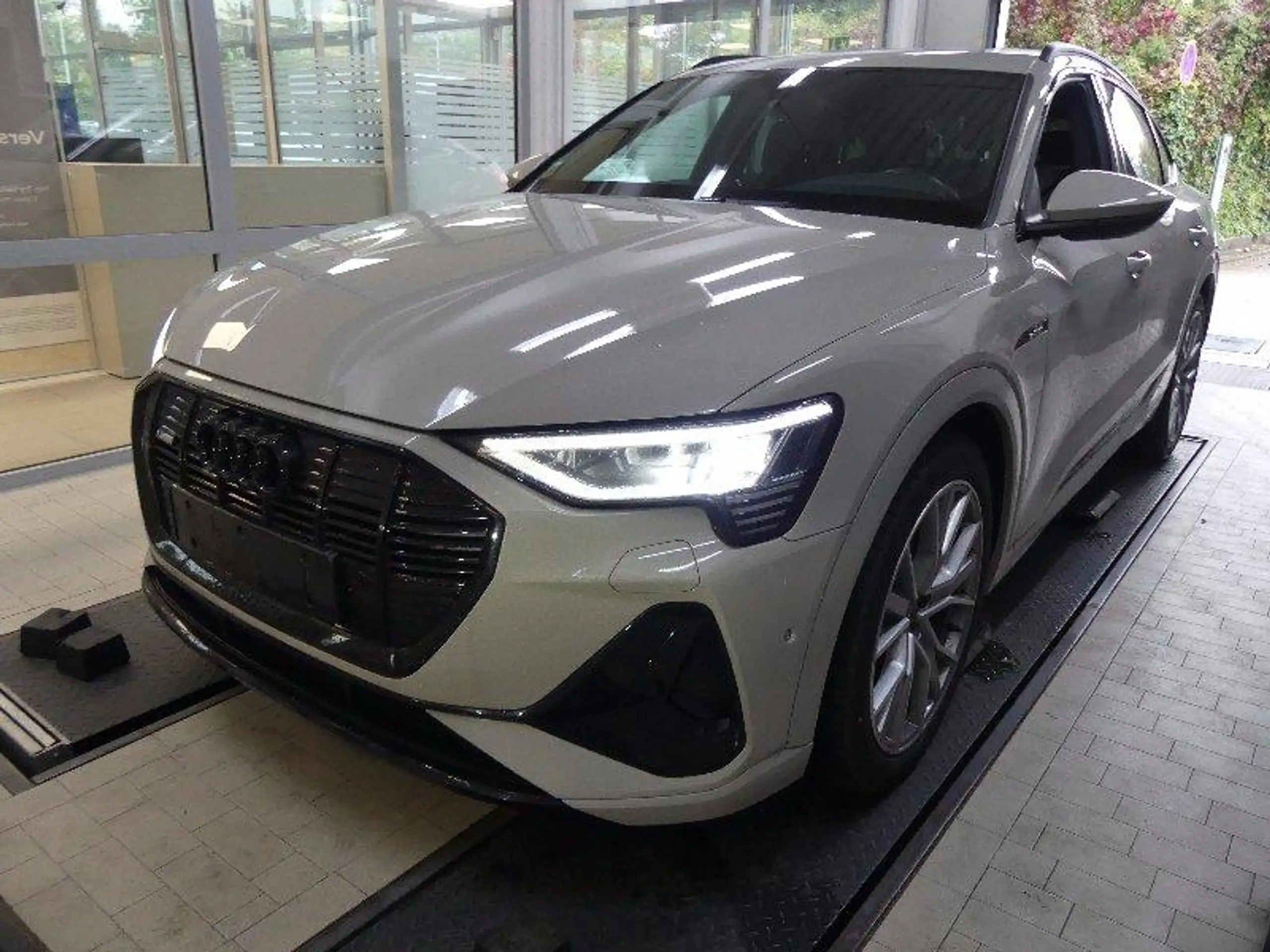 Audi e-tron 2021