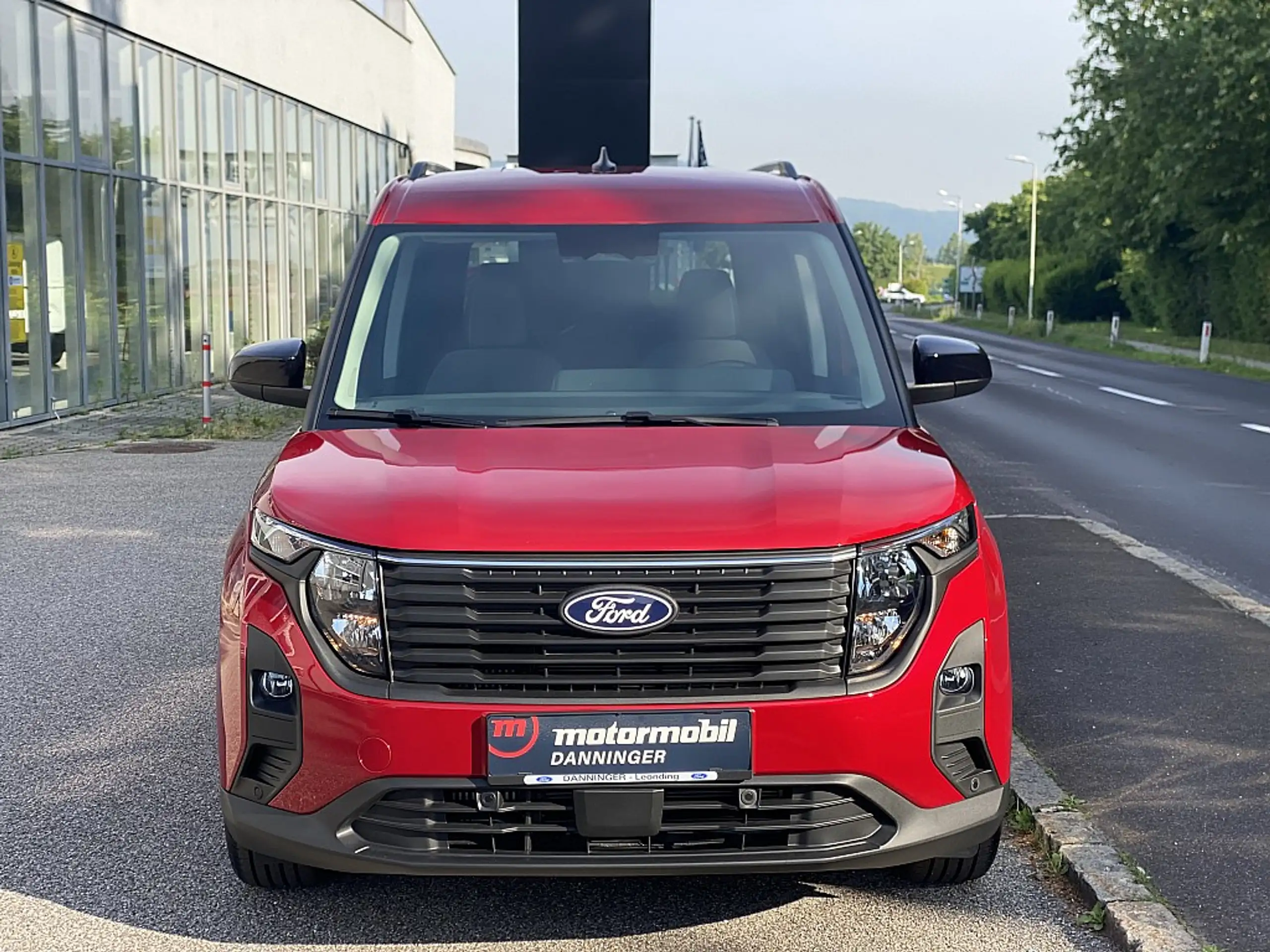 Ford Tourneo Courier 2024