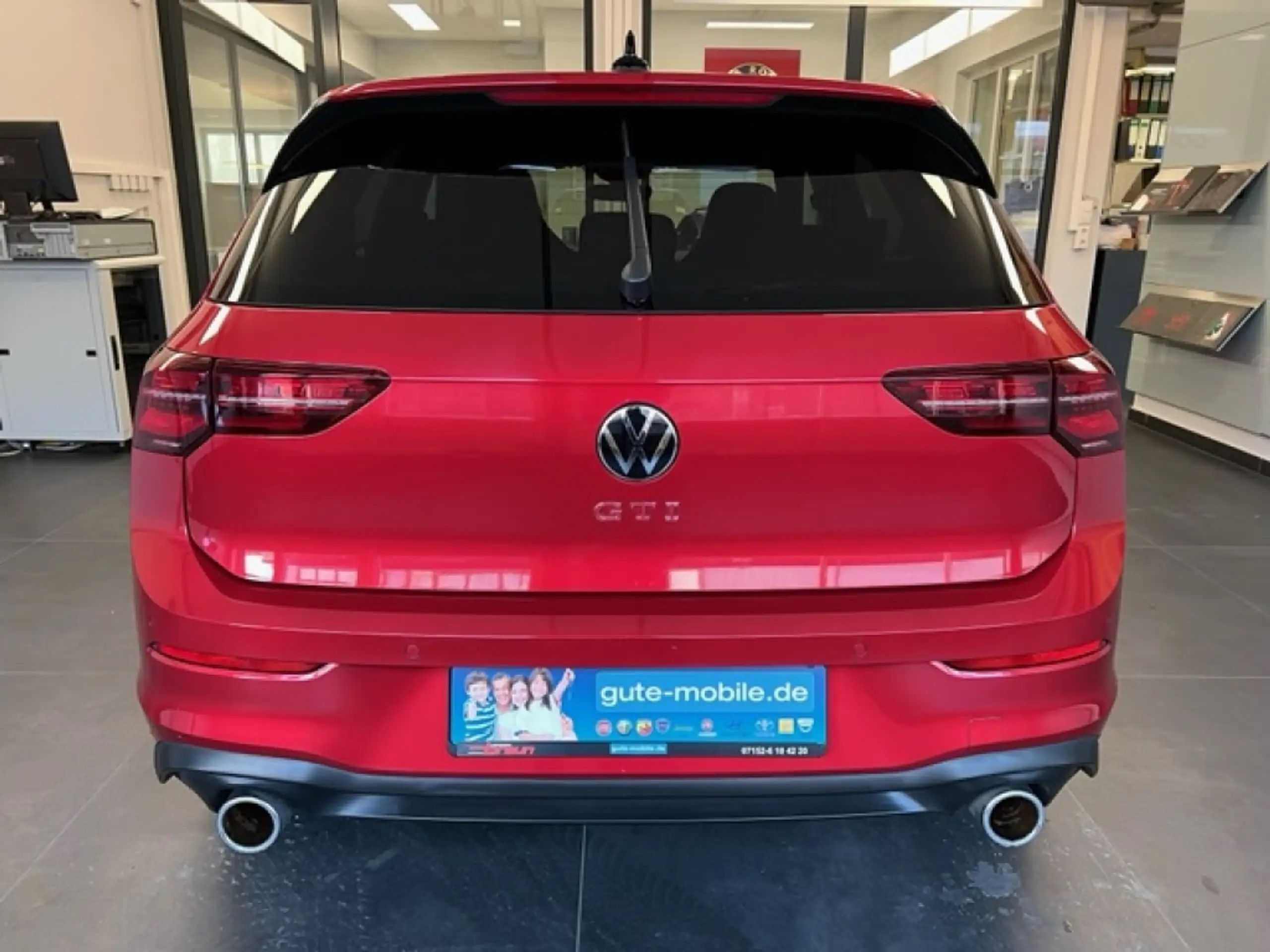 Volkswagen - Golf