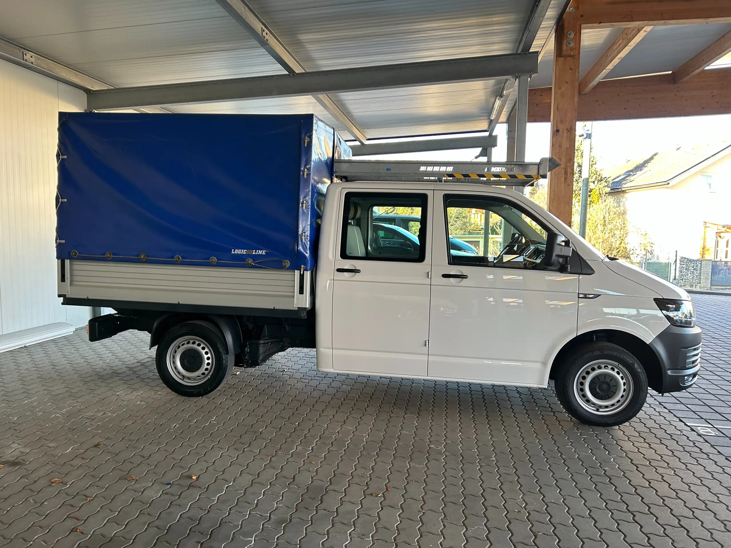 Volkswagen - T6 Transporter