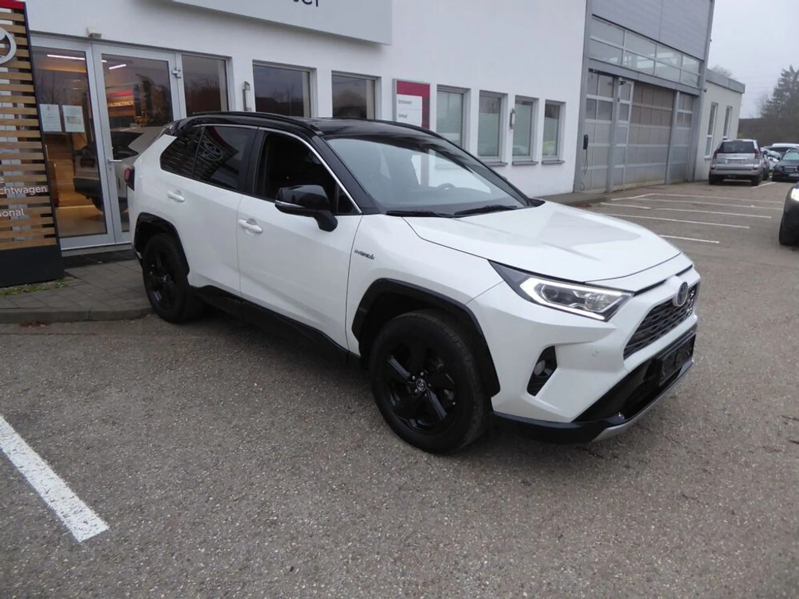 Toyota - RAV 4