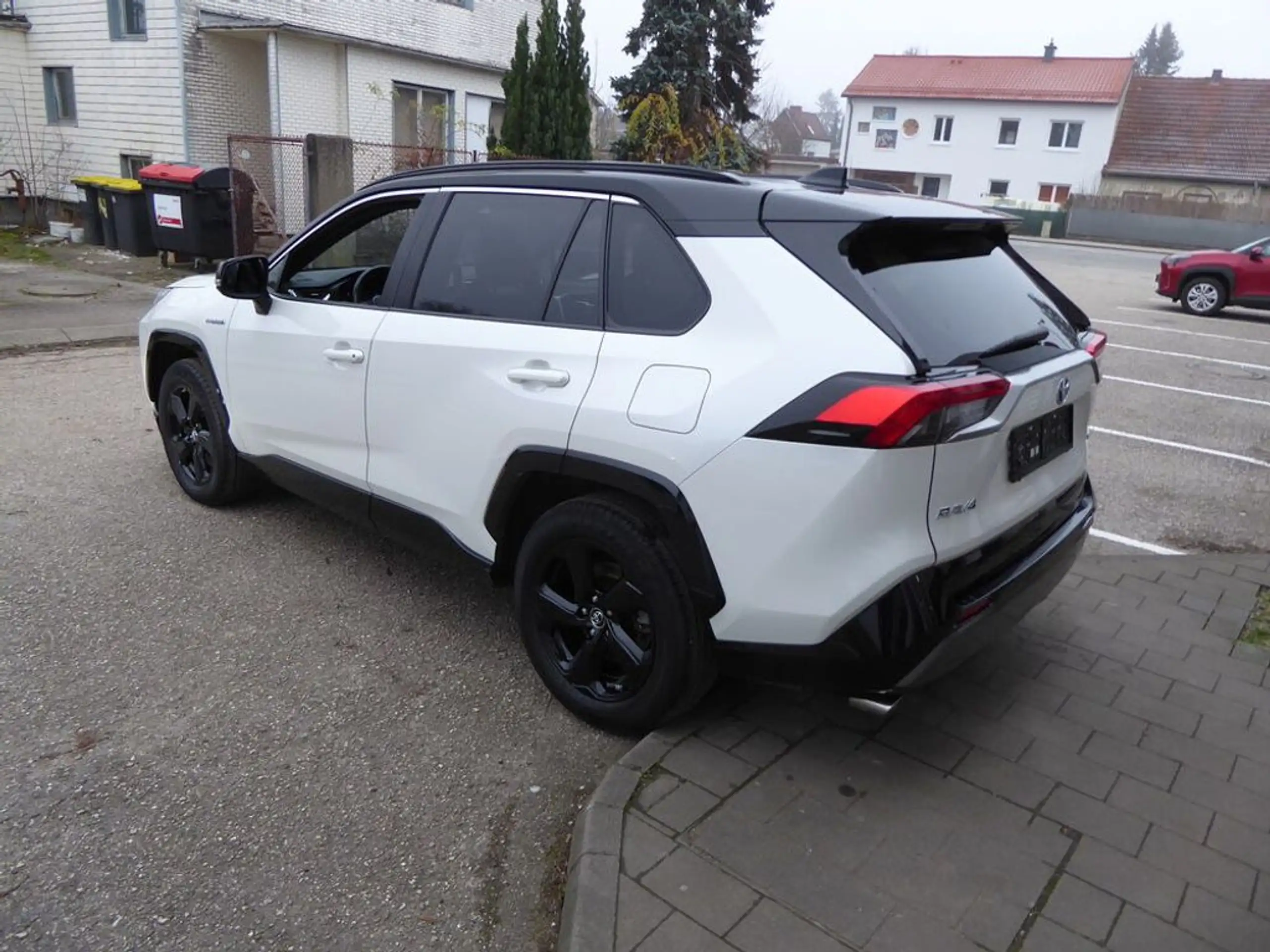 Toyota - RAV 4