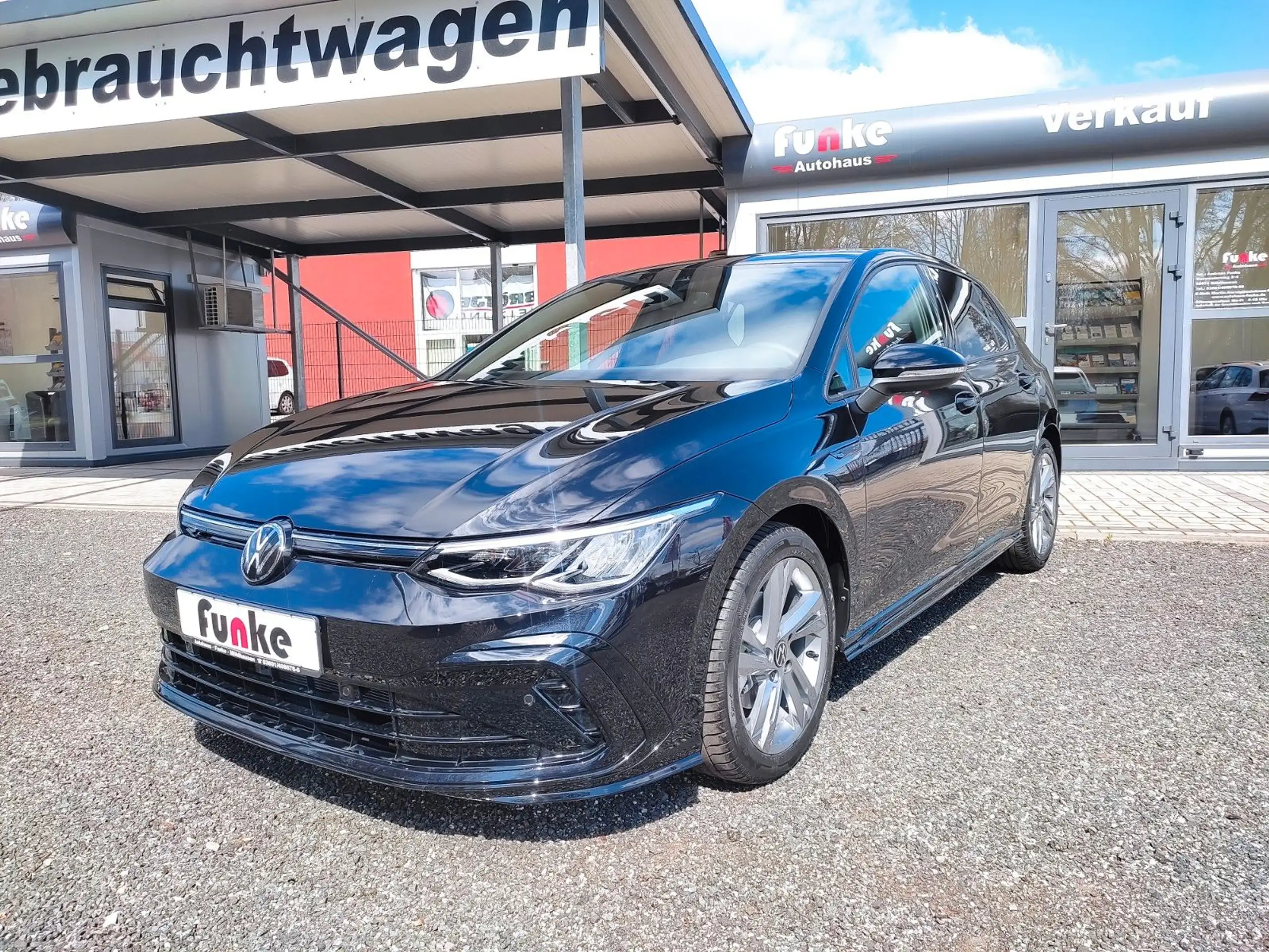 Volkswagen - Golf