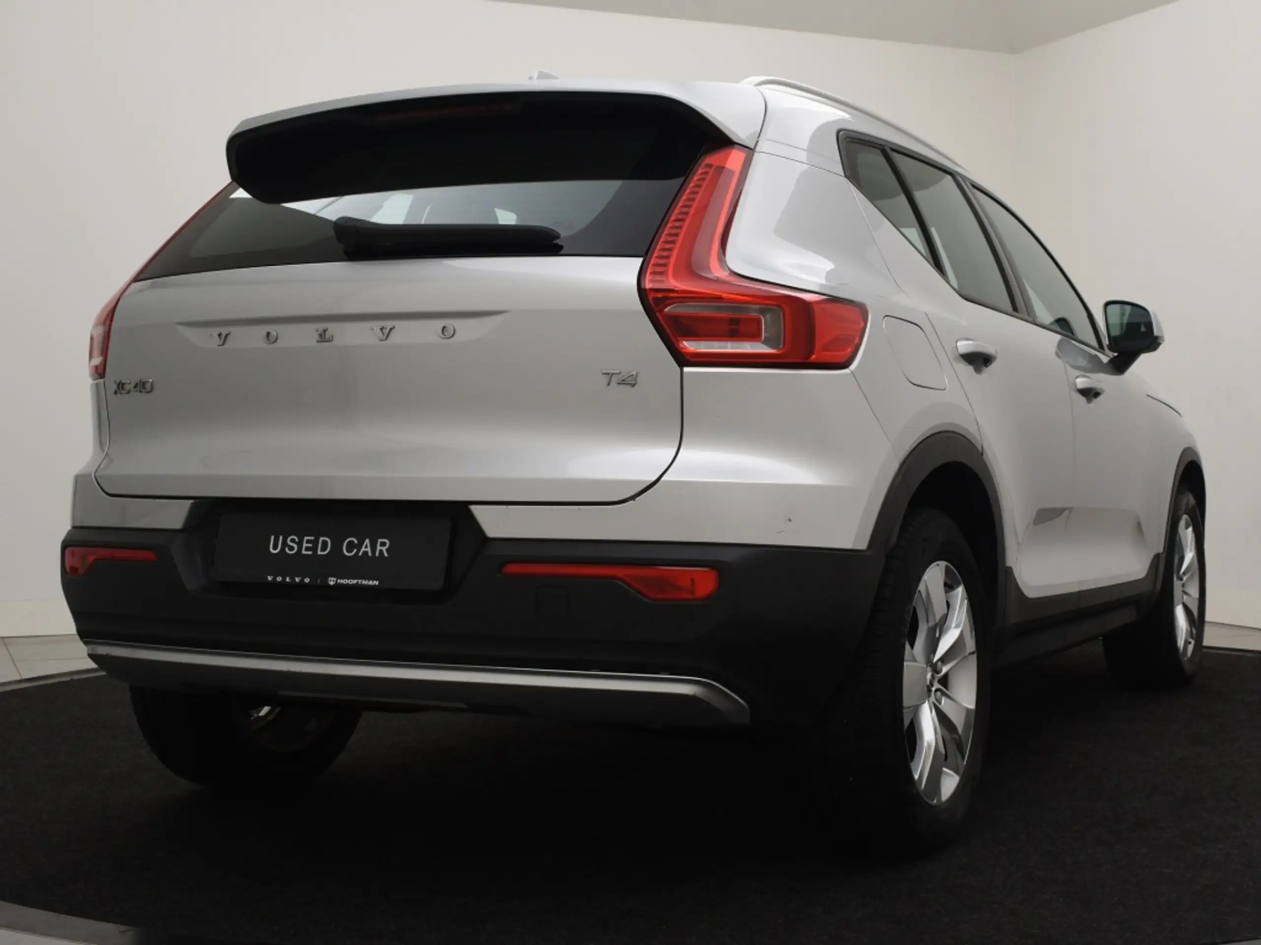 Volvo - XC40