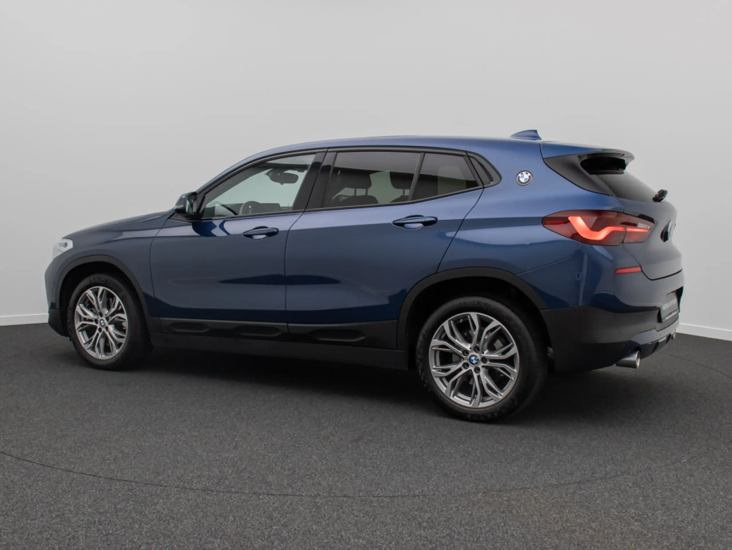 BMW - X2