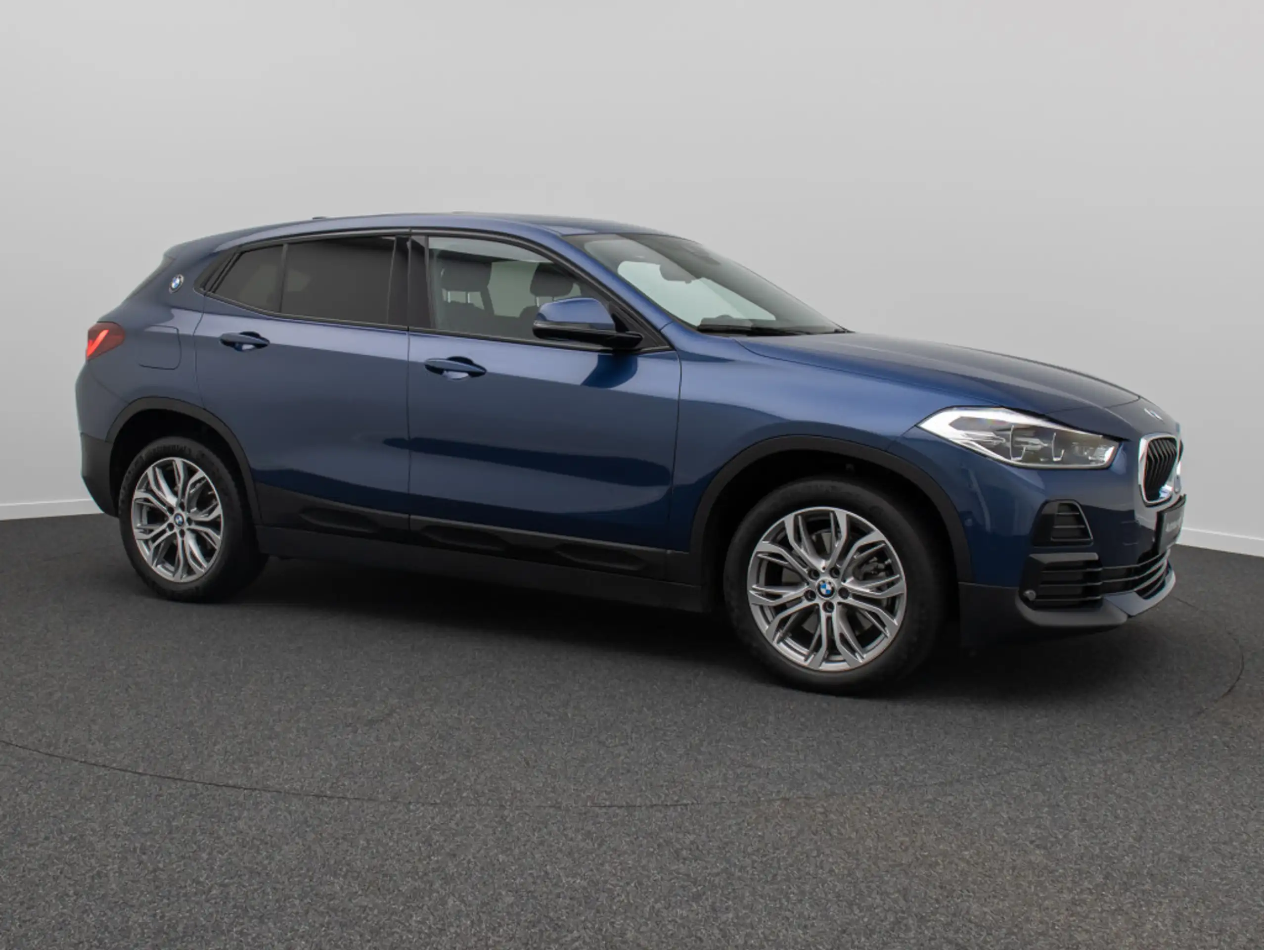 BMW - X2