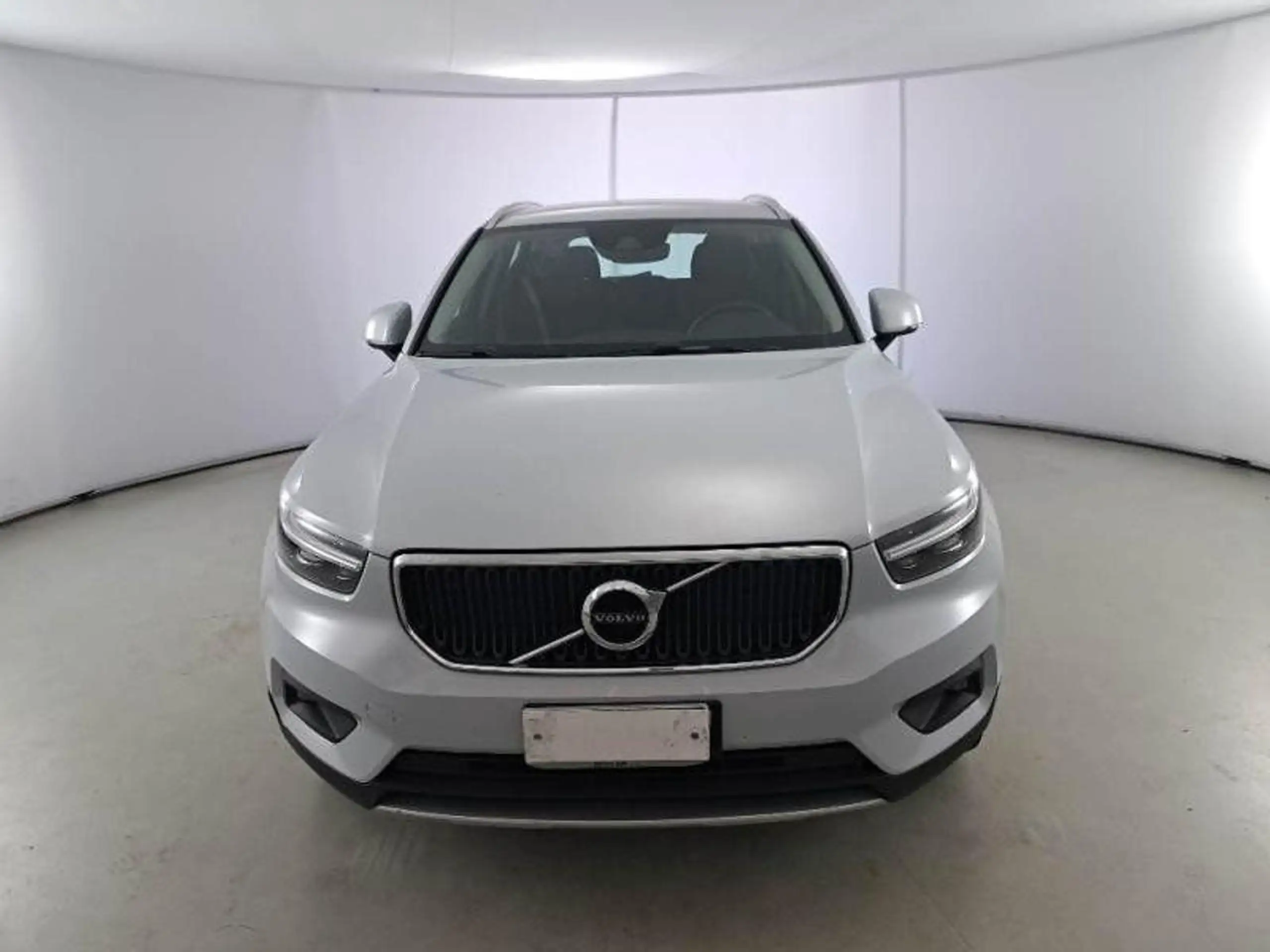 Volvo - XC40