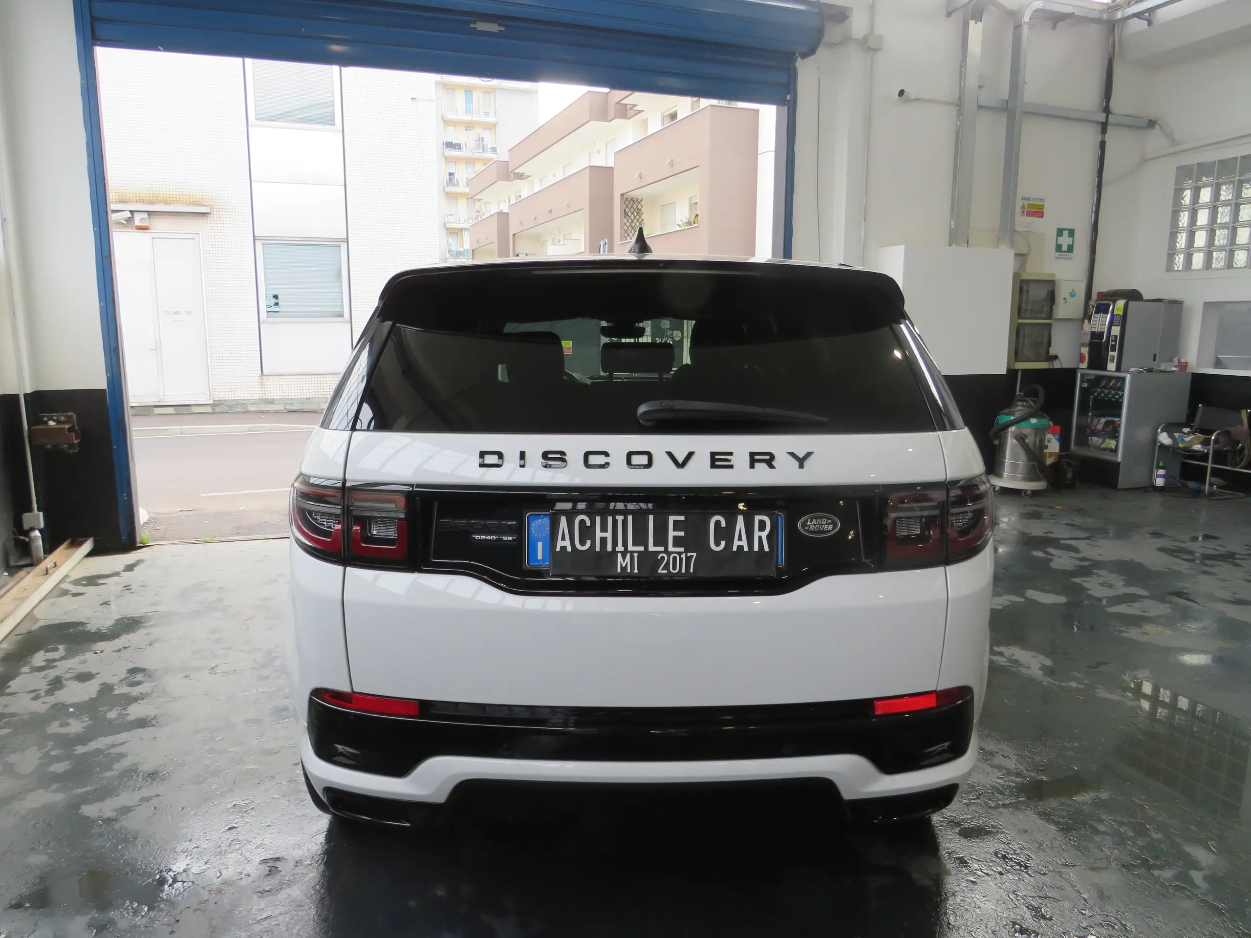 Land Rover - Discovery Sport