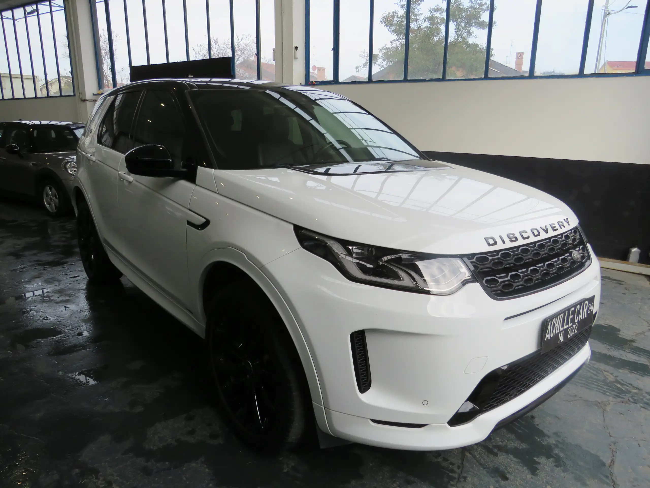 Land Rover - Discovery Sport