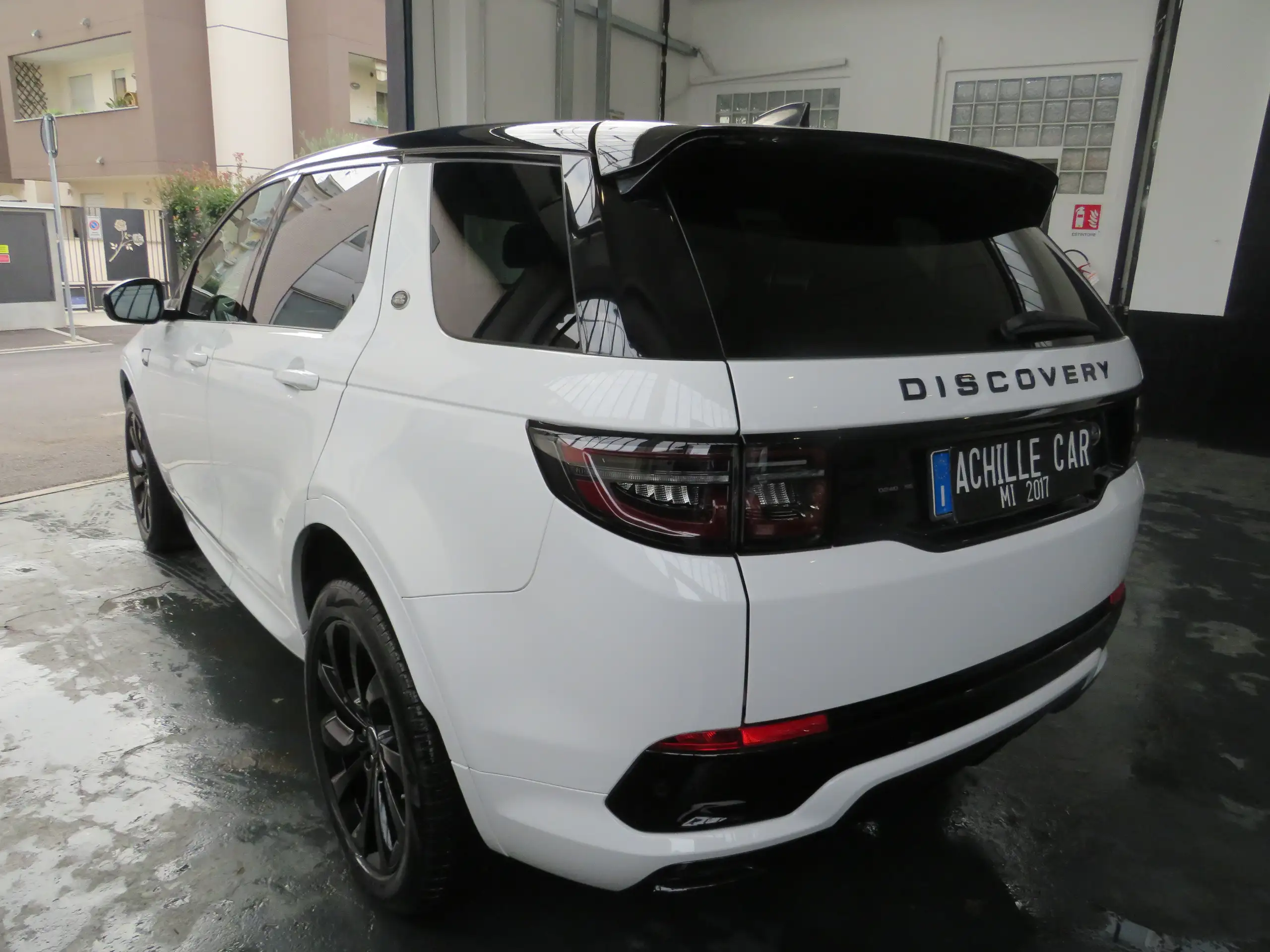 Land Rover - Discovery Sport