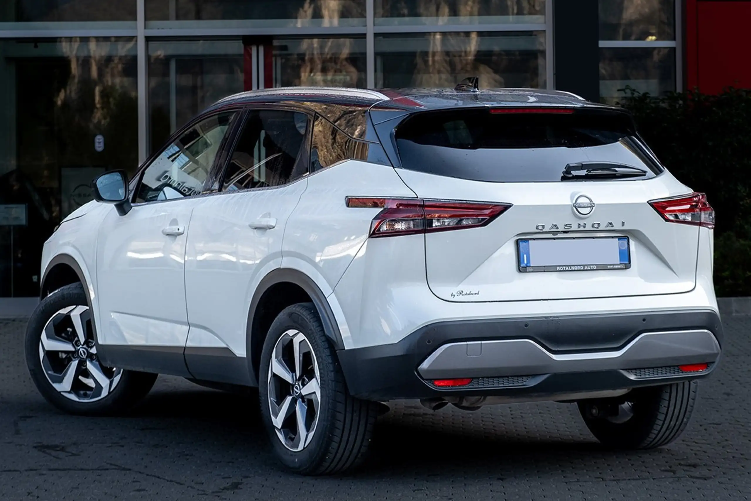 Nissan - Qashqai